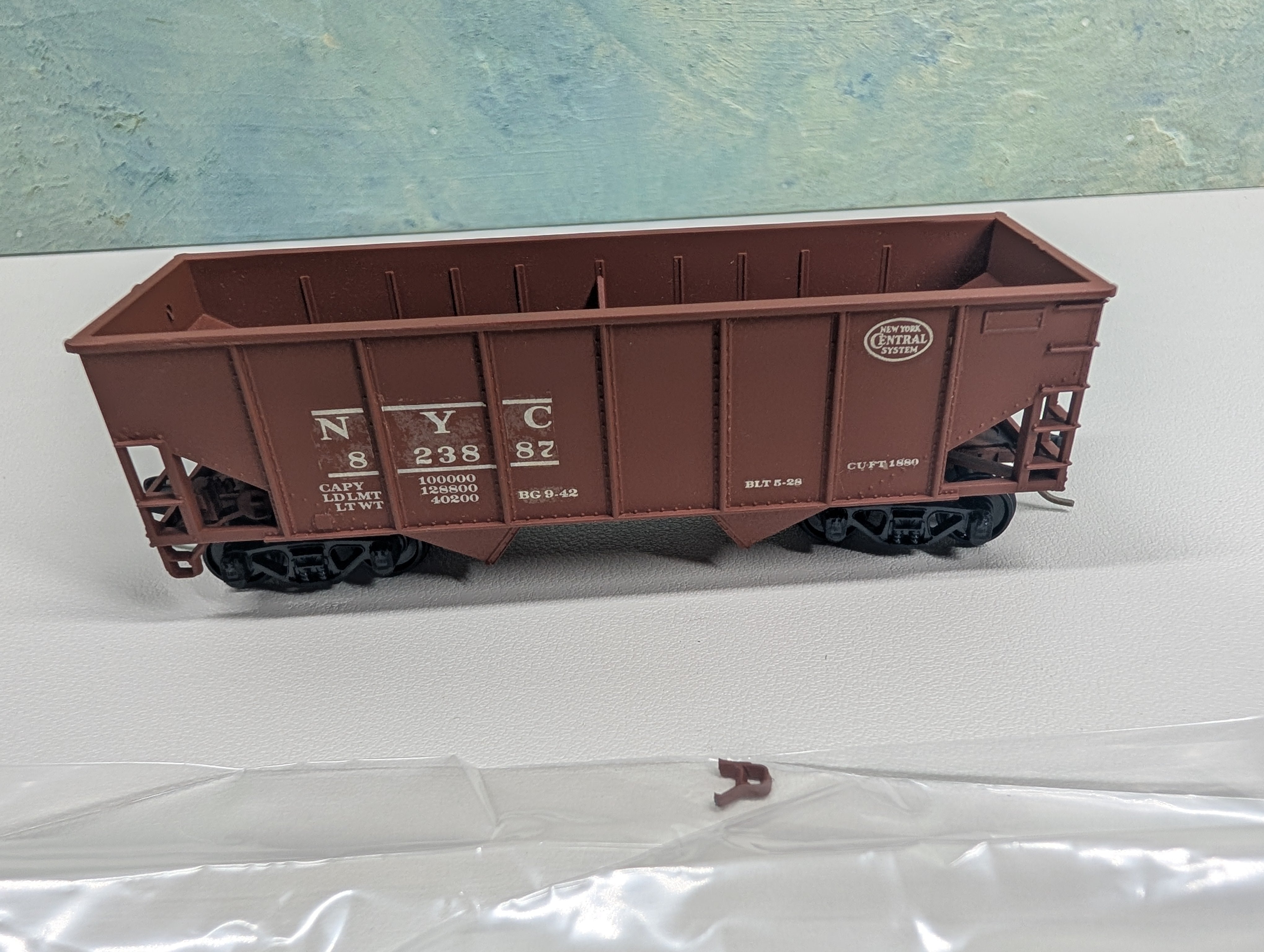 USED Athearn HO Scale 2 Bay Hopper New York Central NYC #823887 Decal