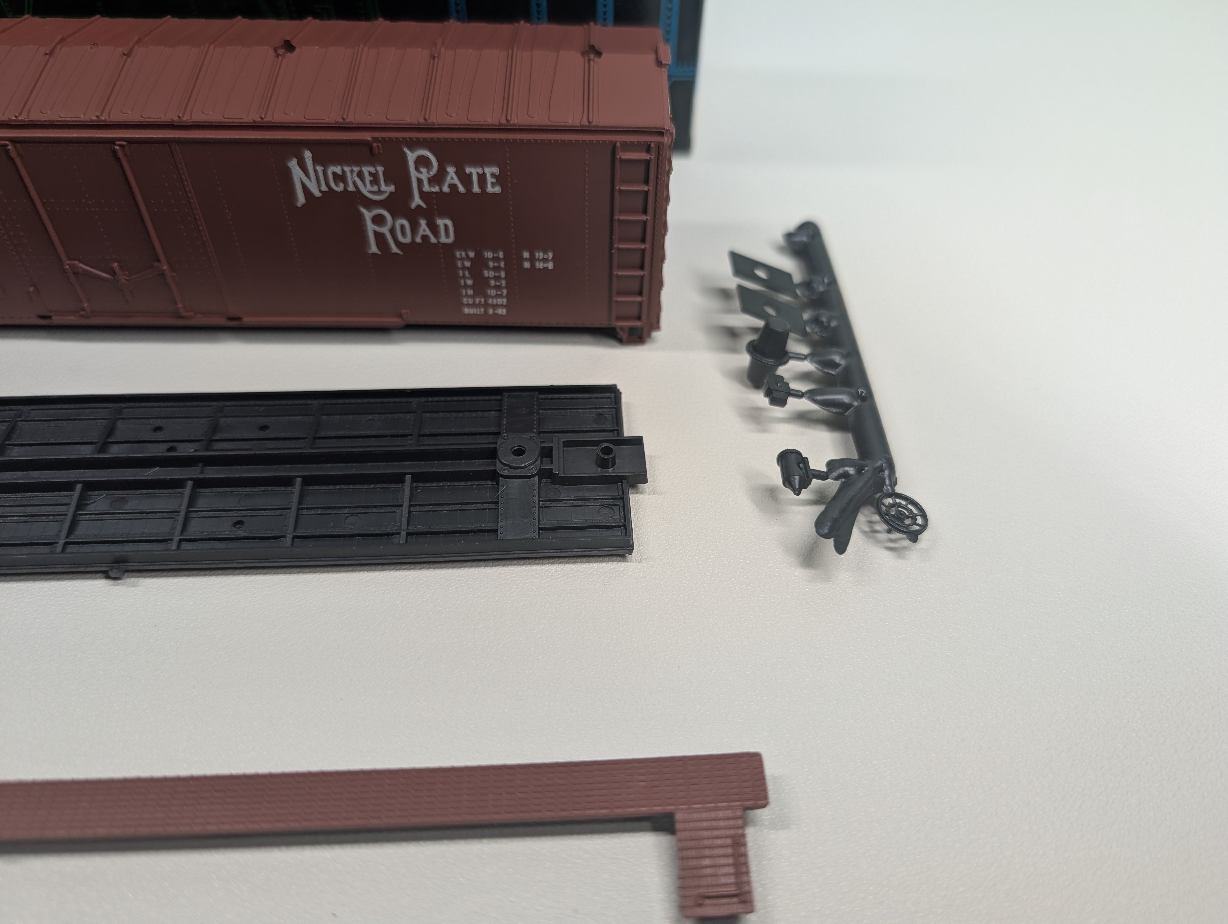 USED Roundhouse HO Scale 50' Box Car Nickel Plate Road NKP #85479 KIT