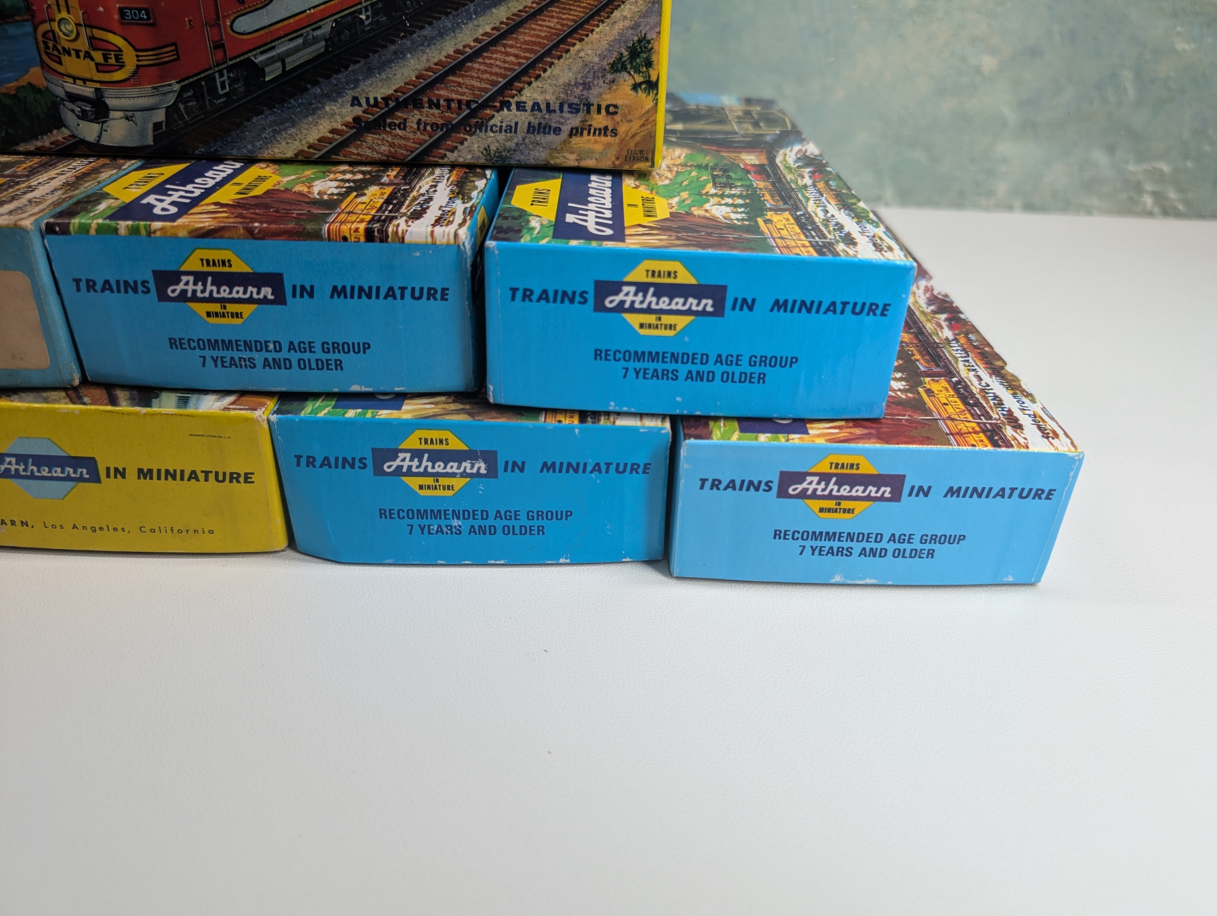 USED Athearn HO Scale Empty Boxes for Storage (8 pcs)