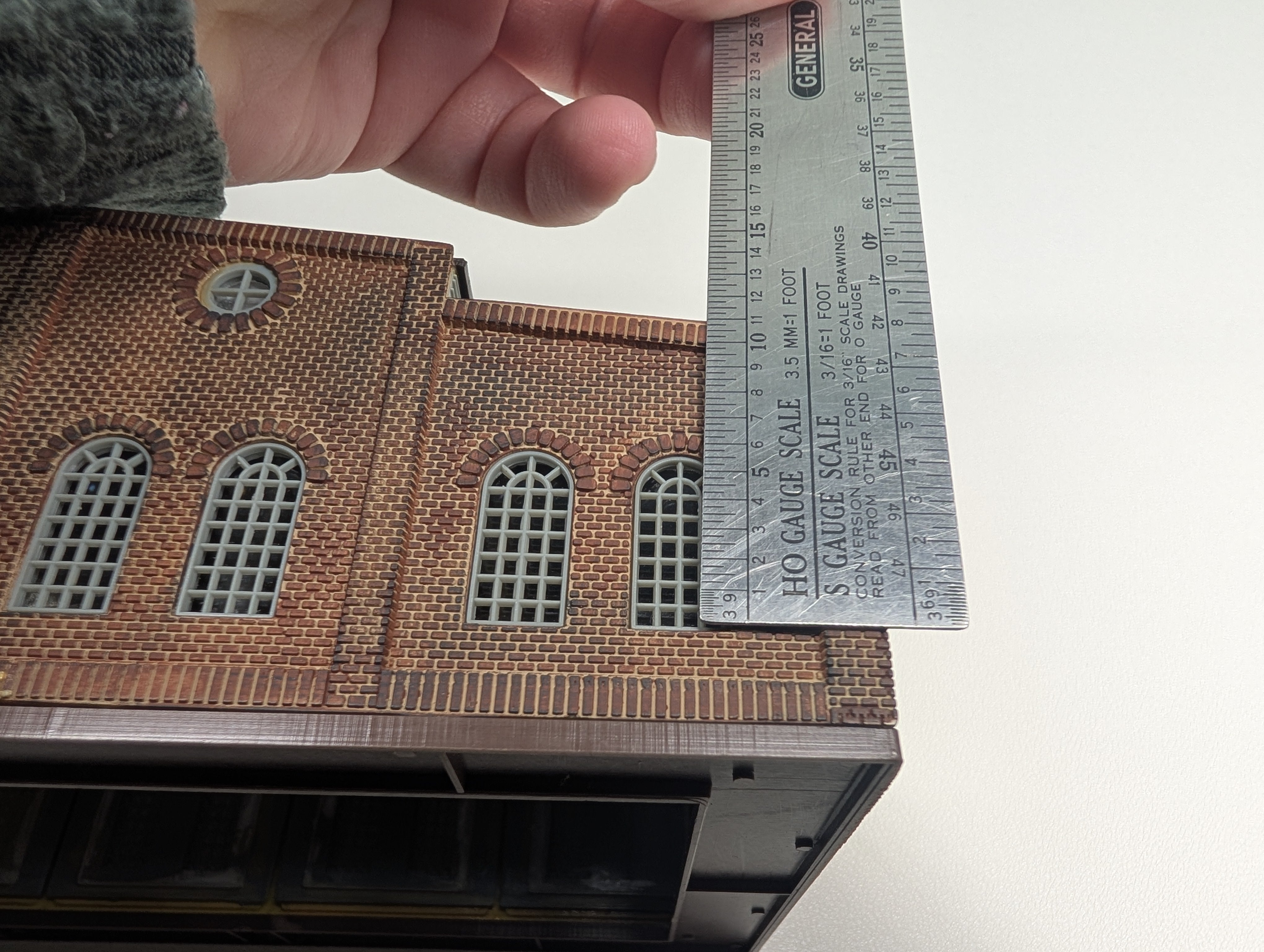 USED Walthers HO Scale Small Brick Warehouse, Small Manufacturing Factory