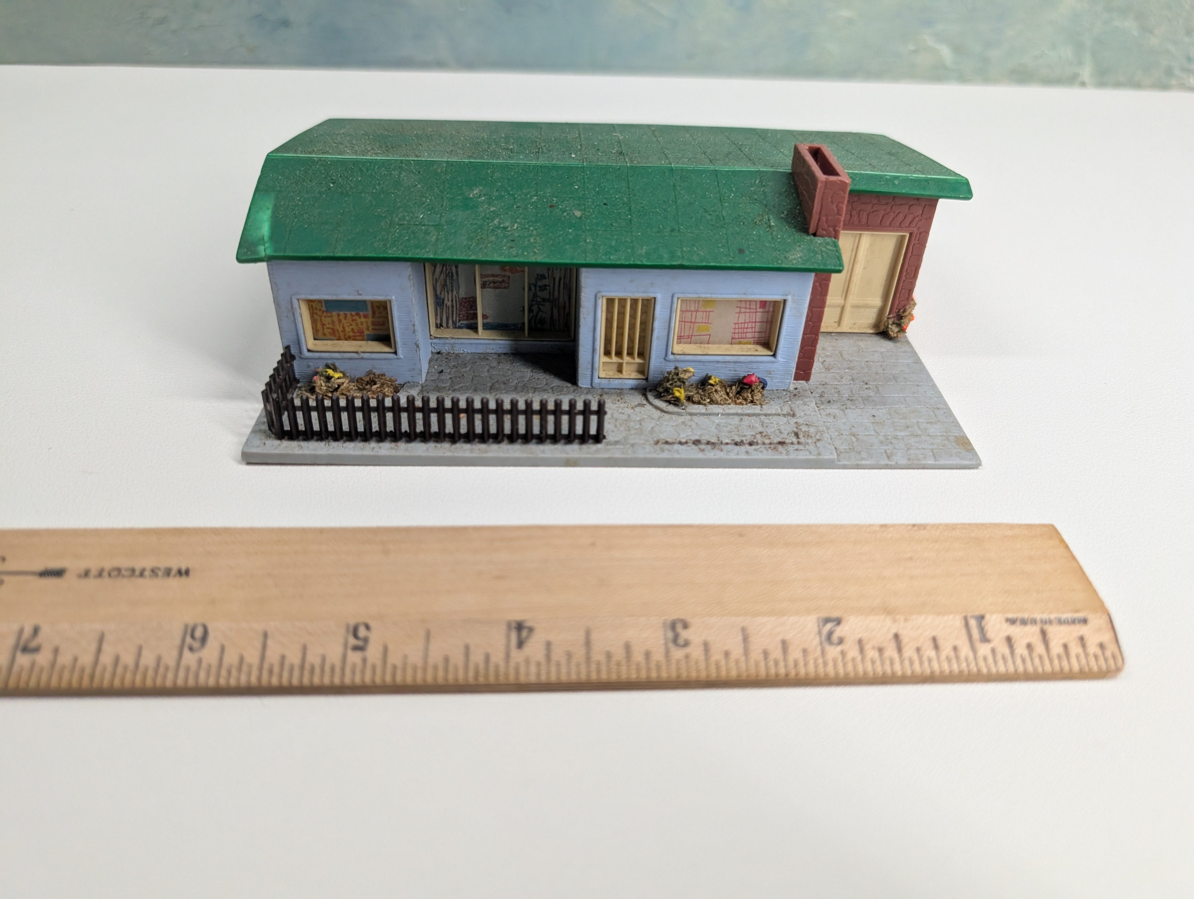 USED Hoffman 517 HO Scale Bungalow
