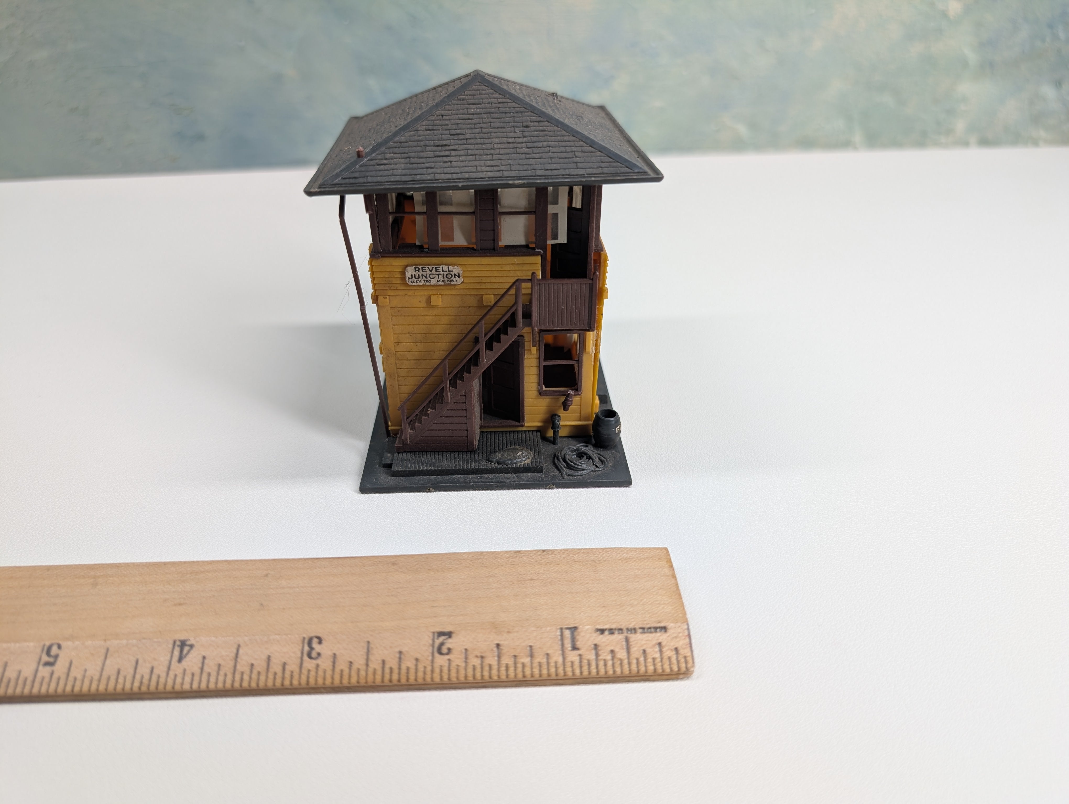 USED REVELL HO Scale Junction Tower