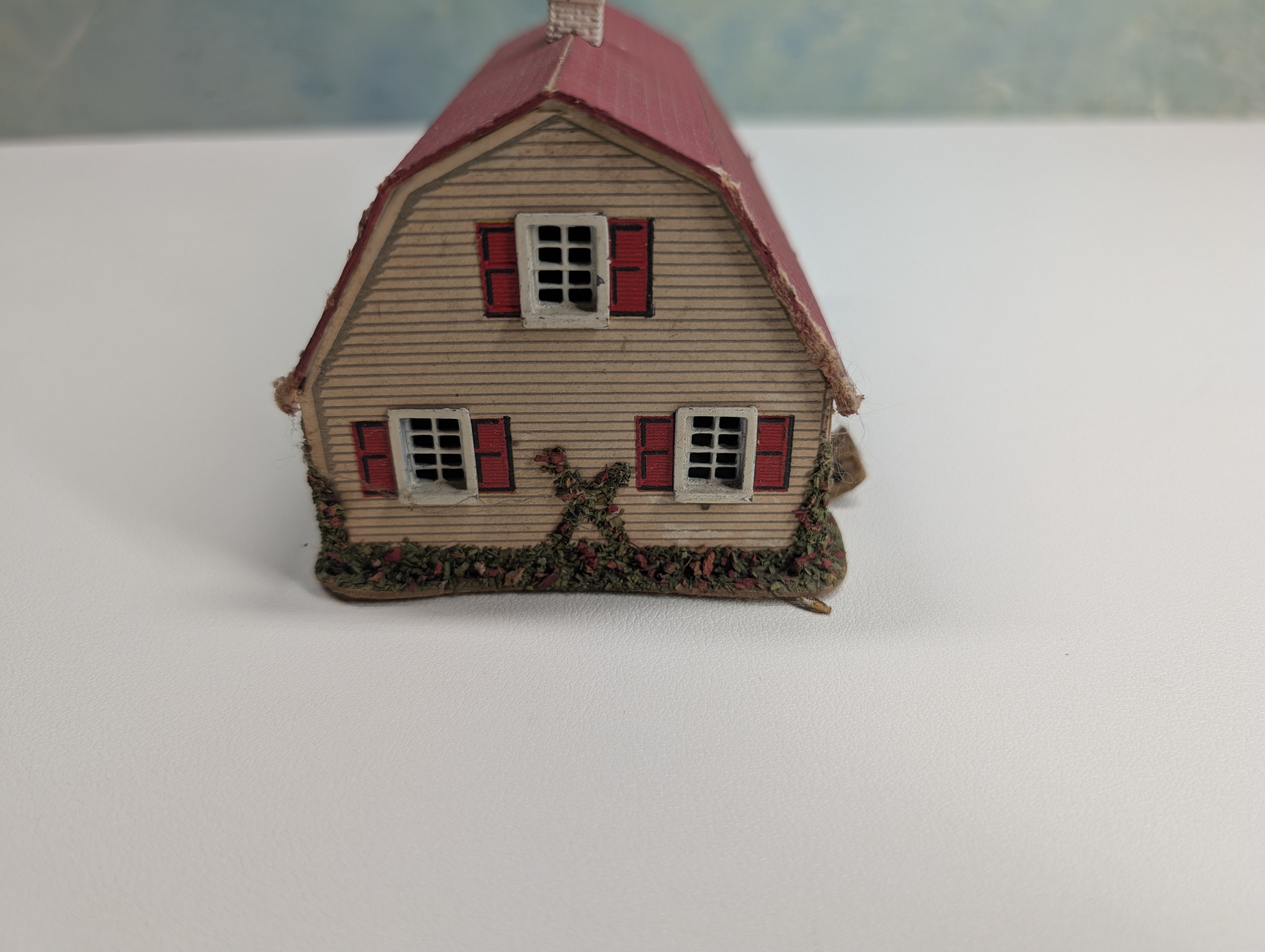 USED Ideal Models B250 HO Scale Dutch Colonial Home