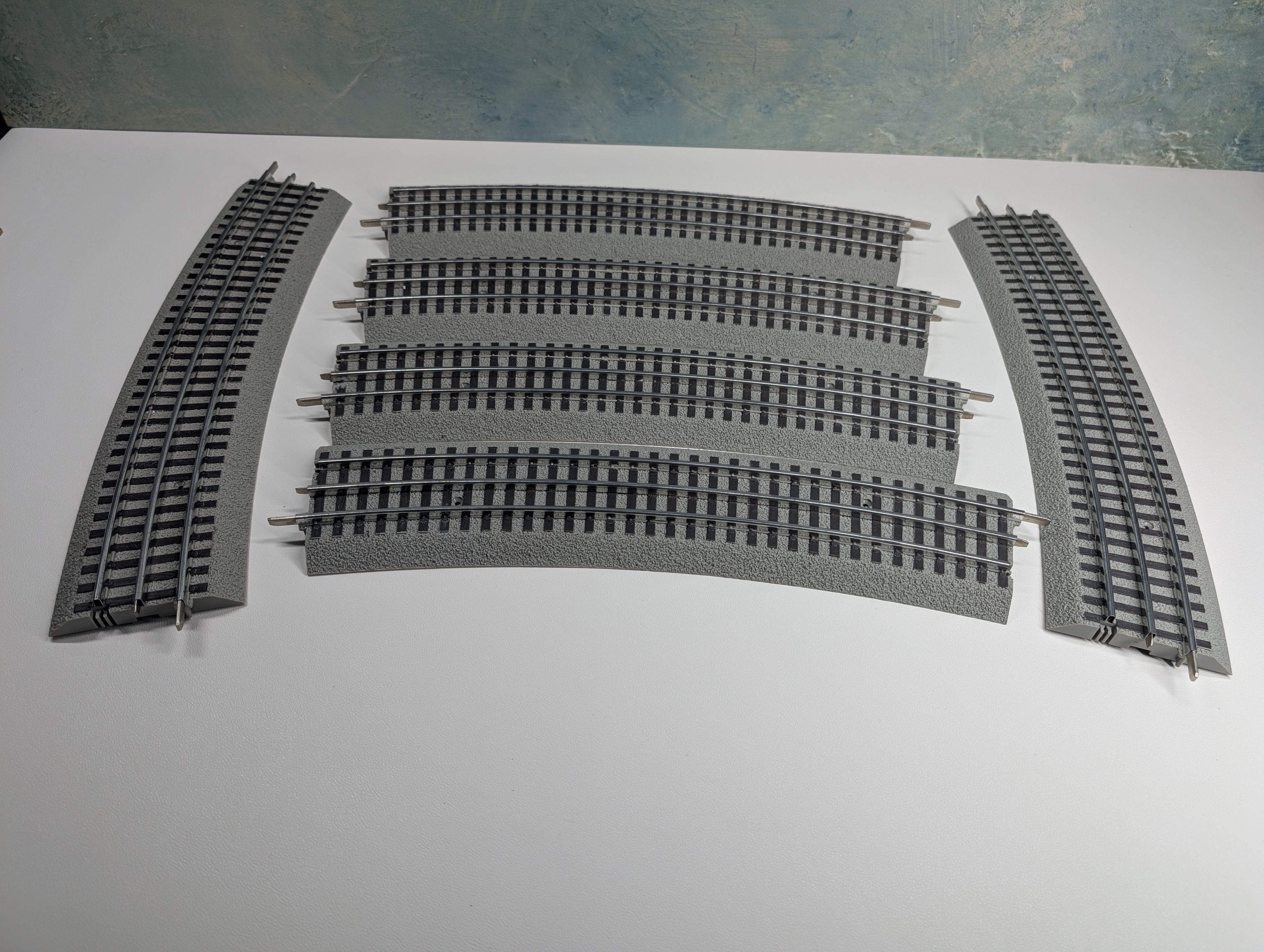 USED Lionel O Fastrack O72 Track, 072 Curve (6 pcs)