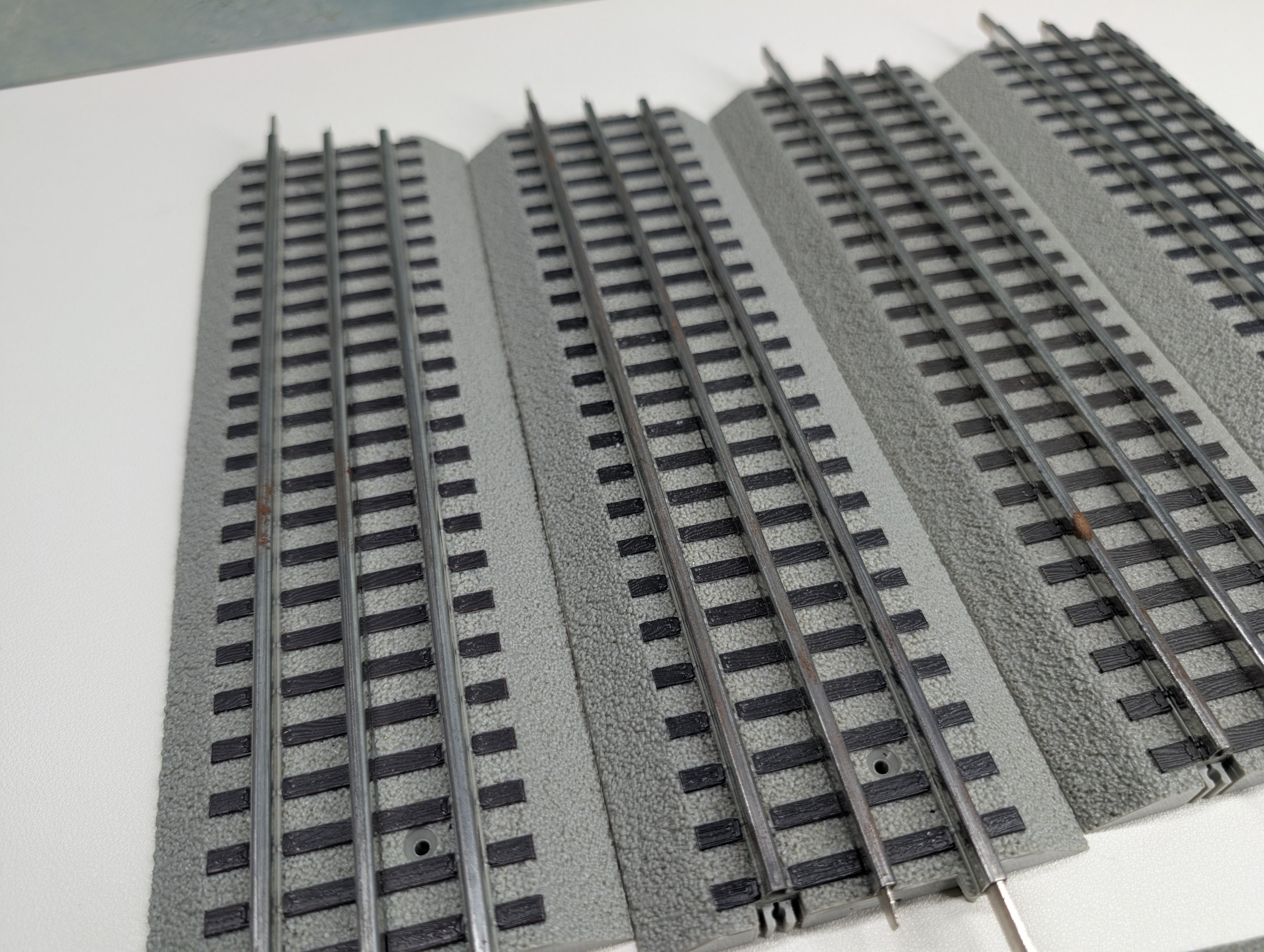 USED Lionel O Lot of Fastrack 10", 4.5", & 1.75" Straight Track (6 pcs)