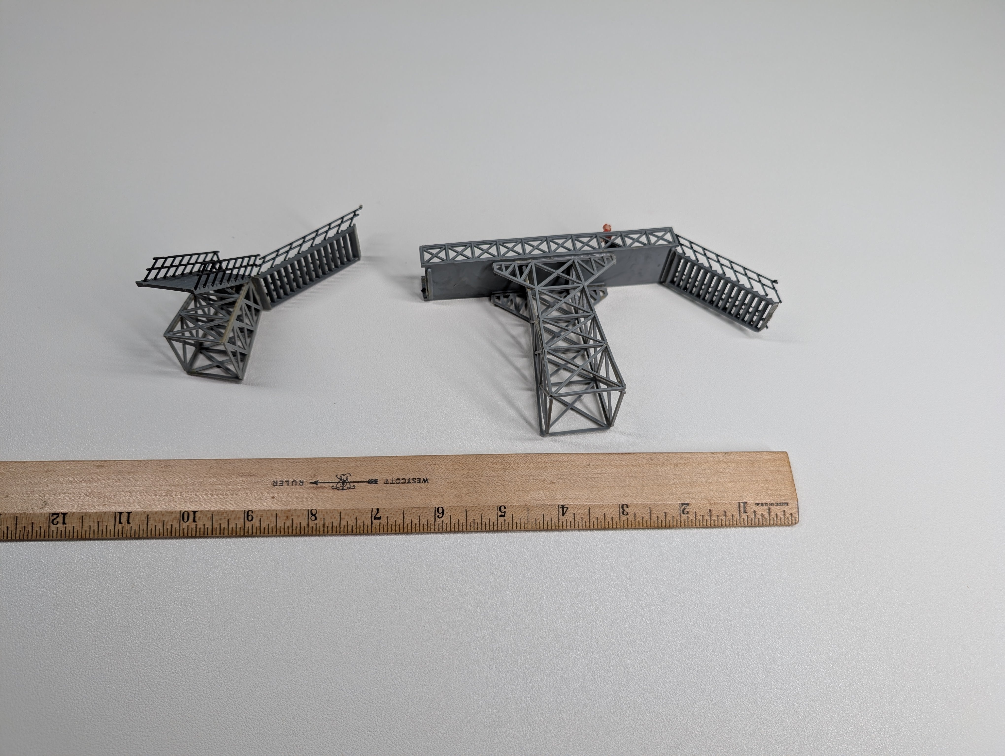 USED HO Scale Parts of a Pedestrian Bridge