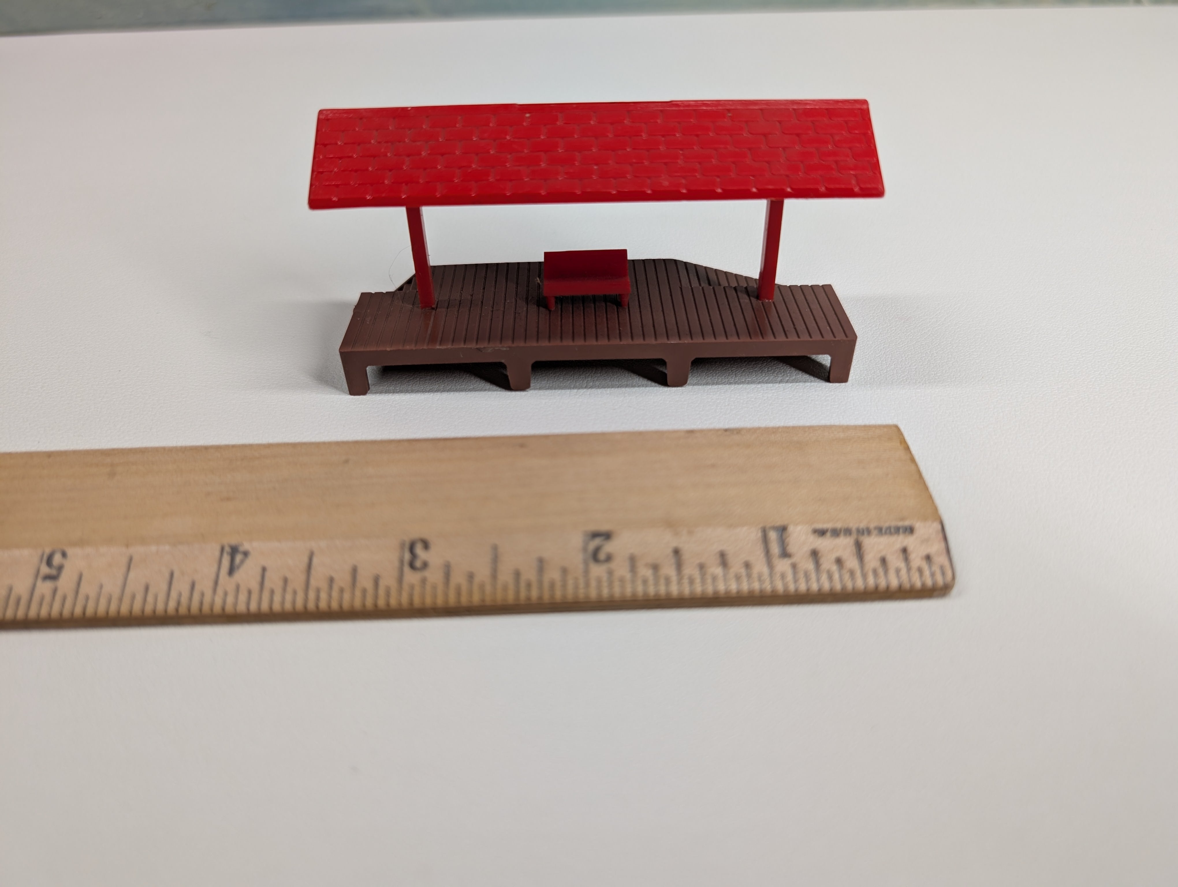 USED Bachmann Plasticville HO Scale Small Passenger Platform