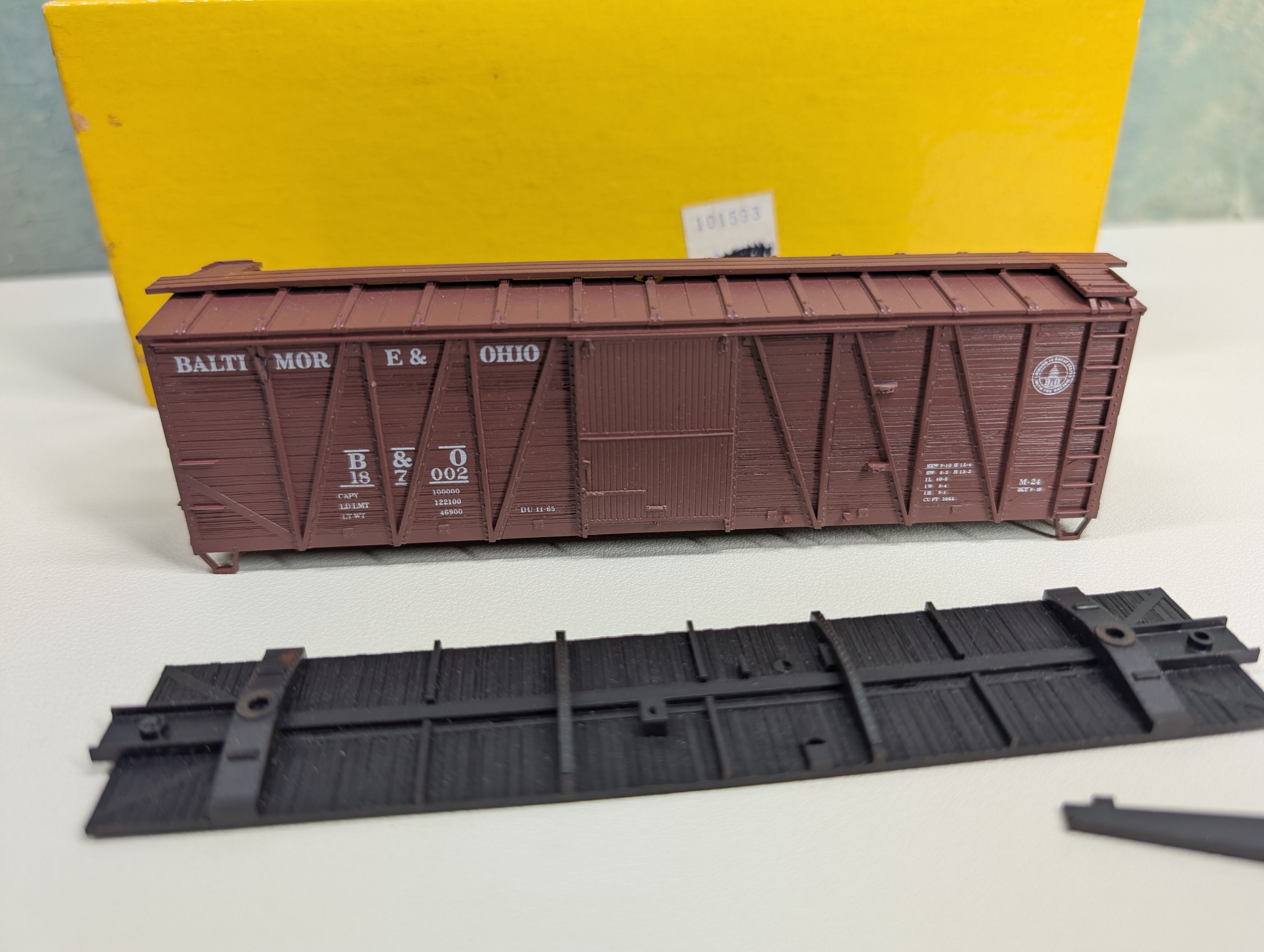 USED Accurail HO Scale 40' OB Box Car Baltimore and Ohio B&O #187002 Incomplete KIT