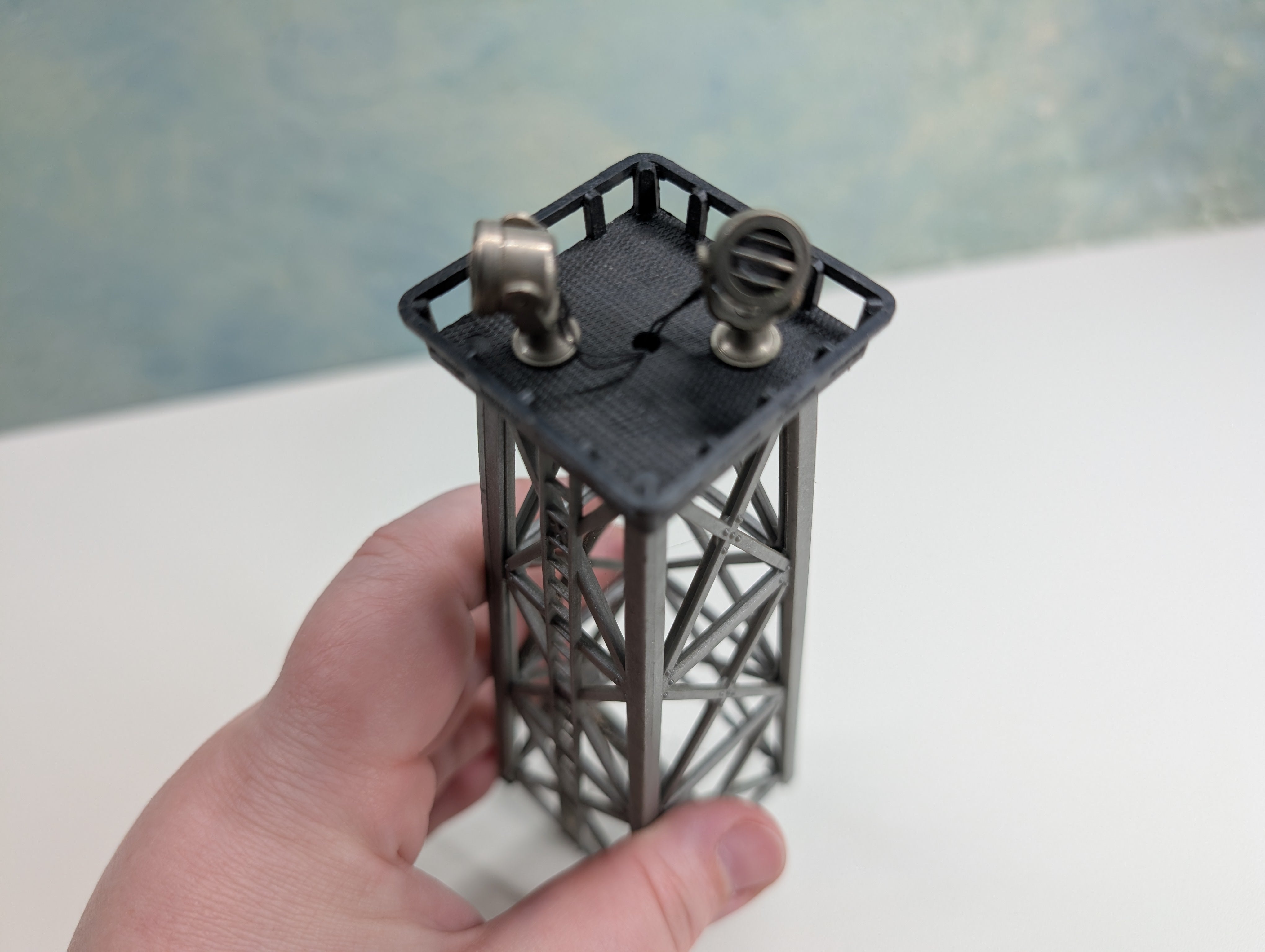 USED HO Scale Spotlight Tower