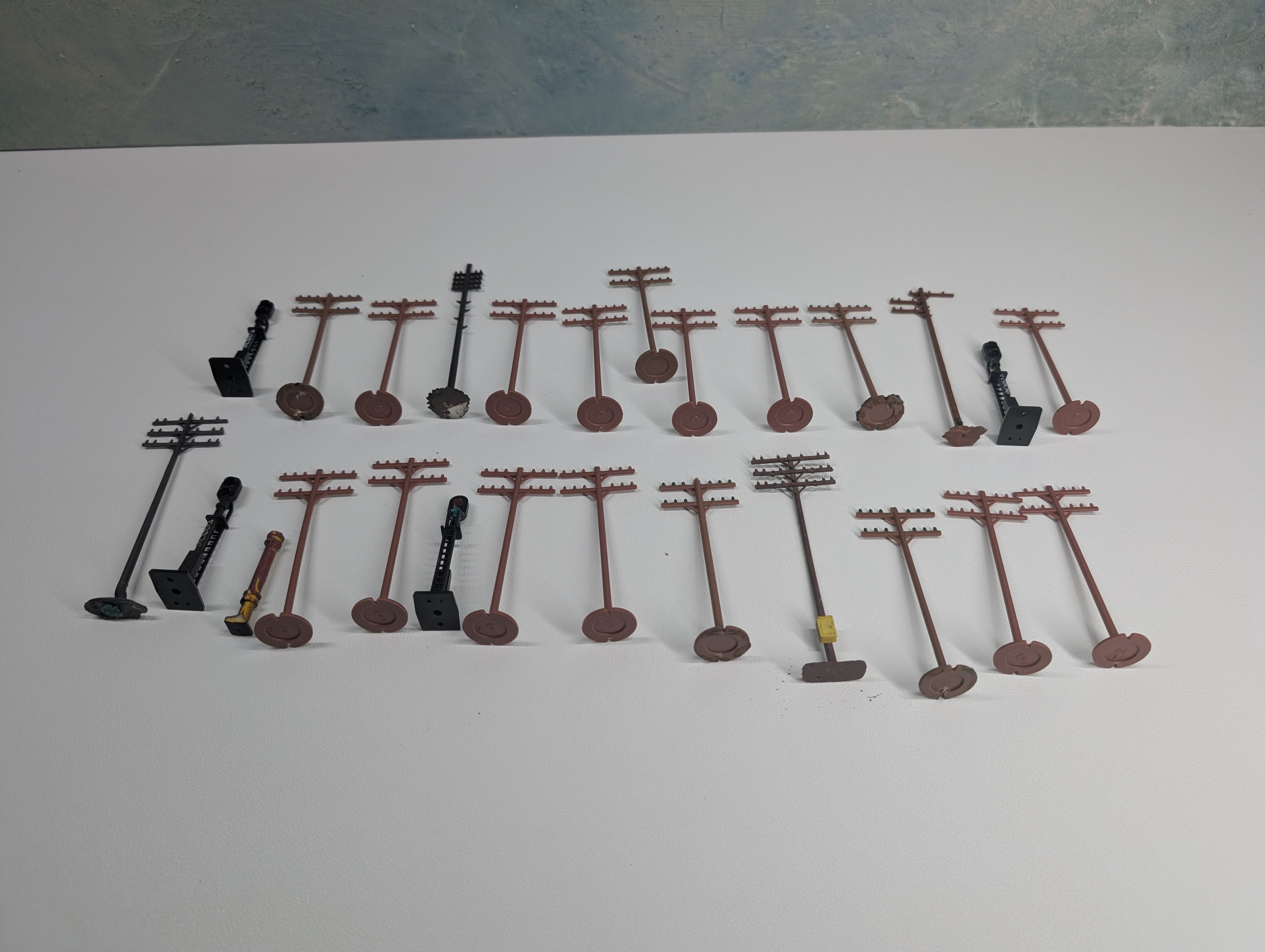 USED HO Scale Lot of Telephone Poles