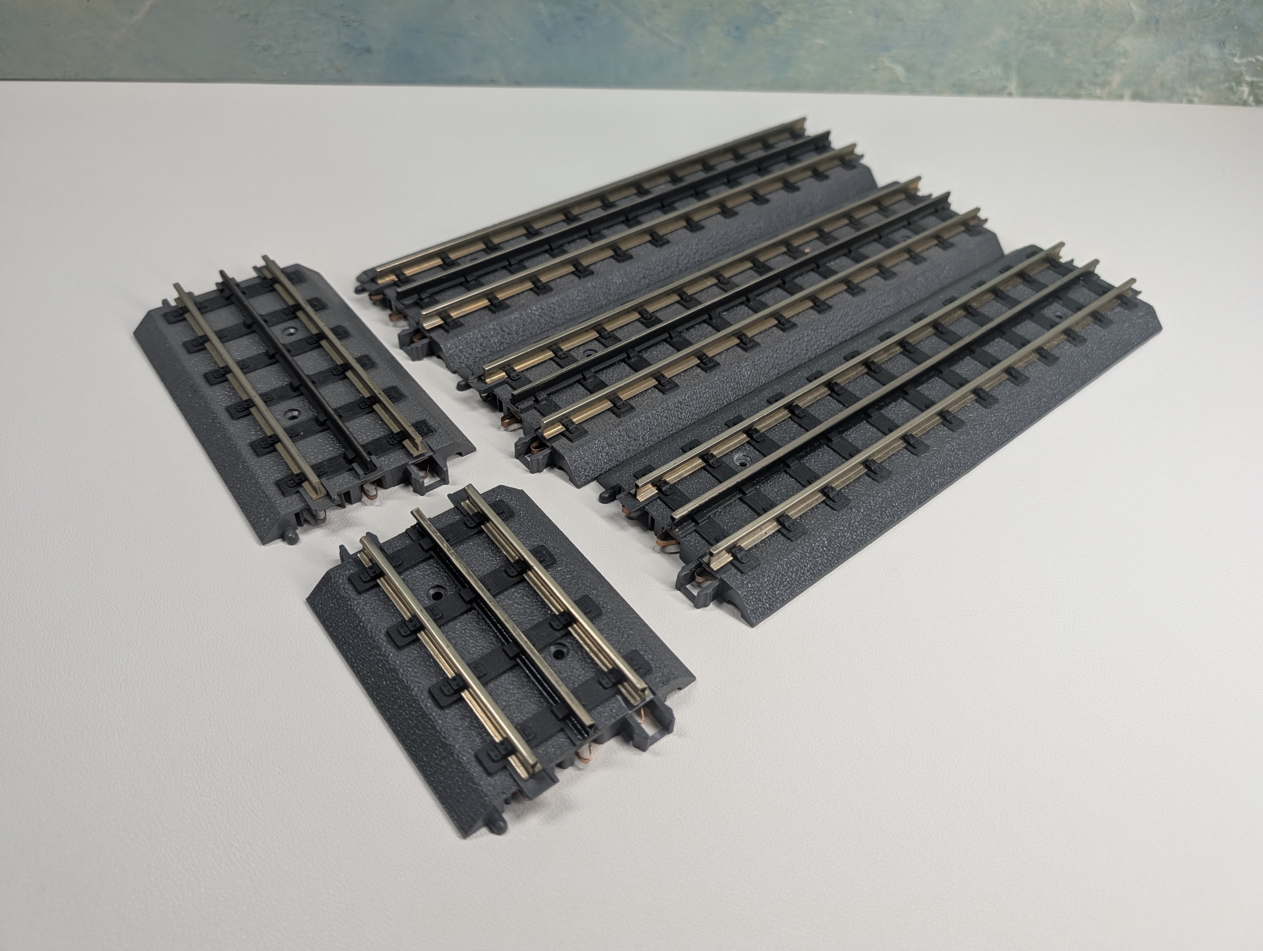 USED MTH O Realtrax Pieces of Straight Track, Various Sizes (5 pcs)