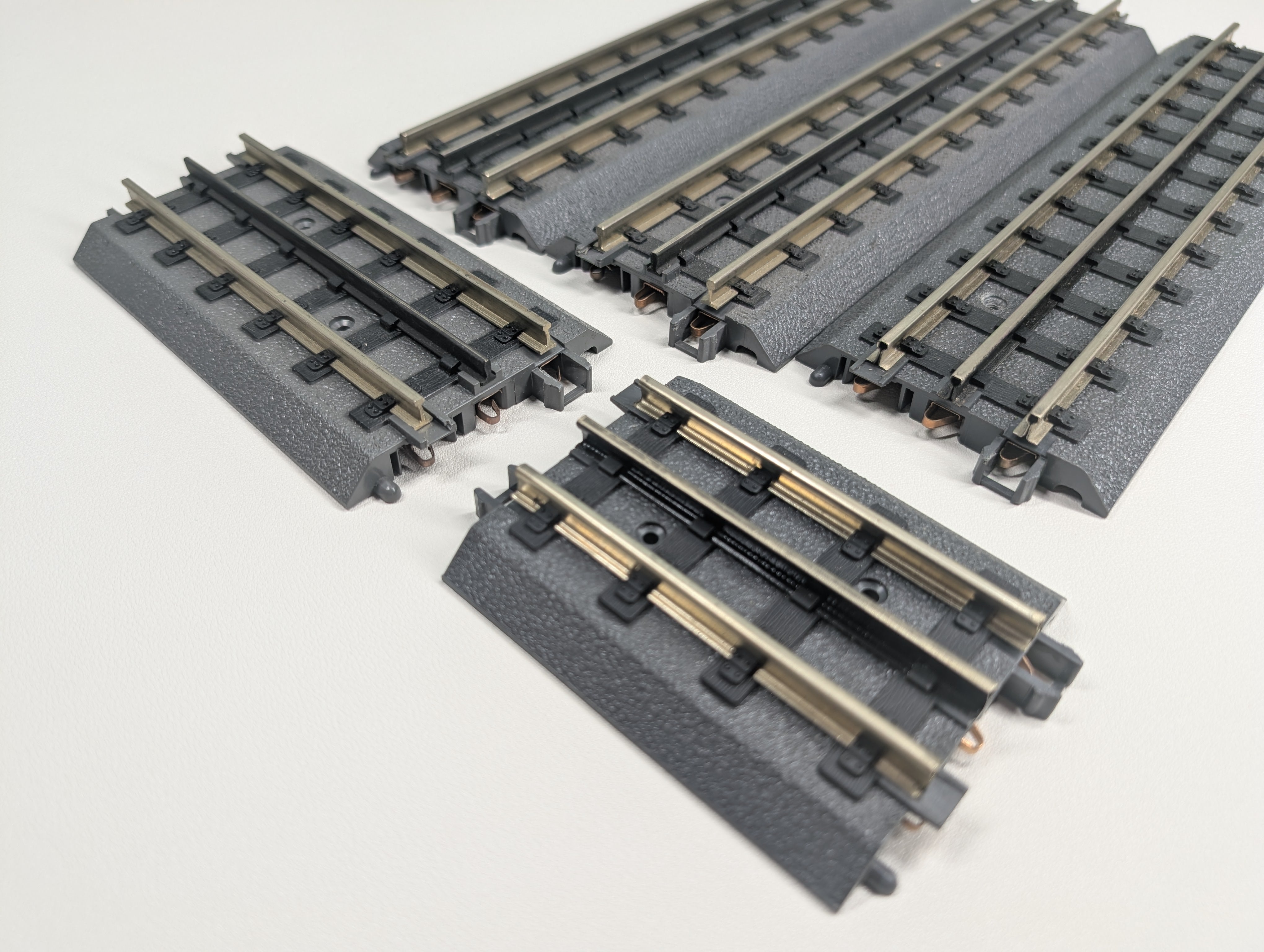 USED MTH O Realtrax Pieces of Straight Track, Various Sizes (5 pcs)