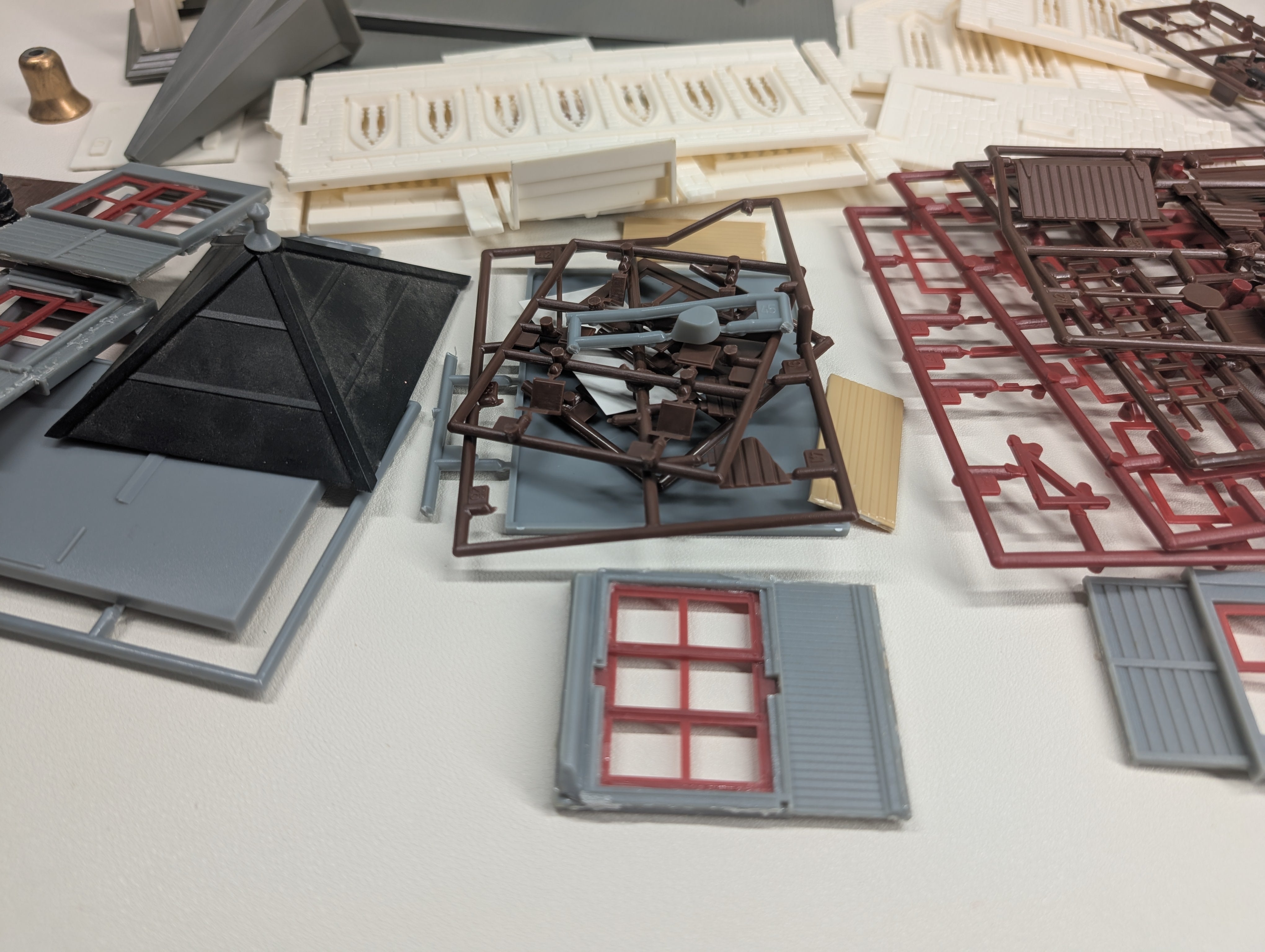 USED O Lot of Various Building Parts for Scratch Building and More