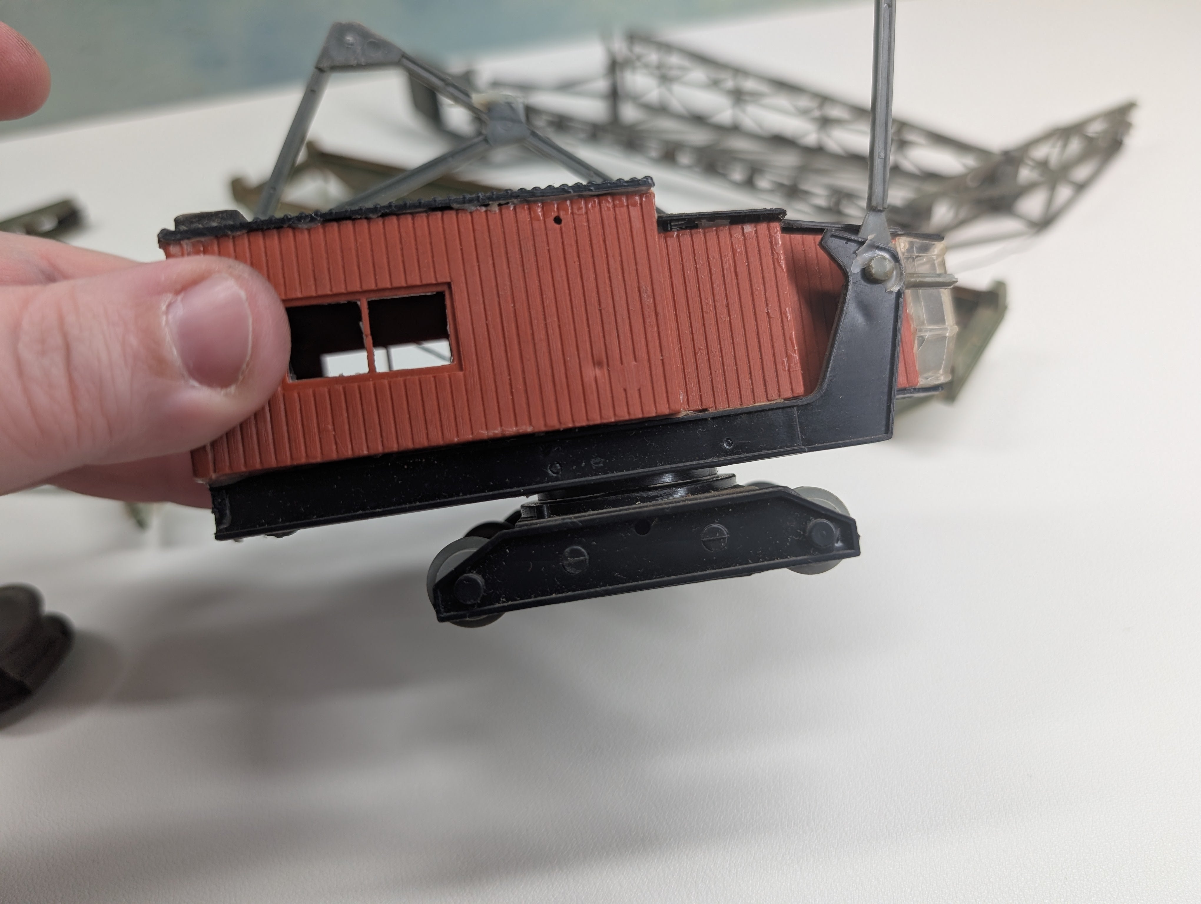 USED HO Scale Gantry Crane for Parts/Repair, Crane