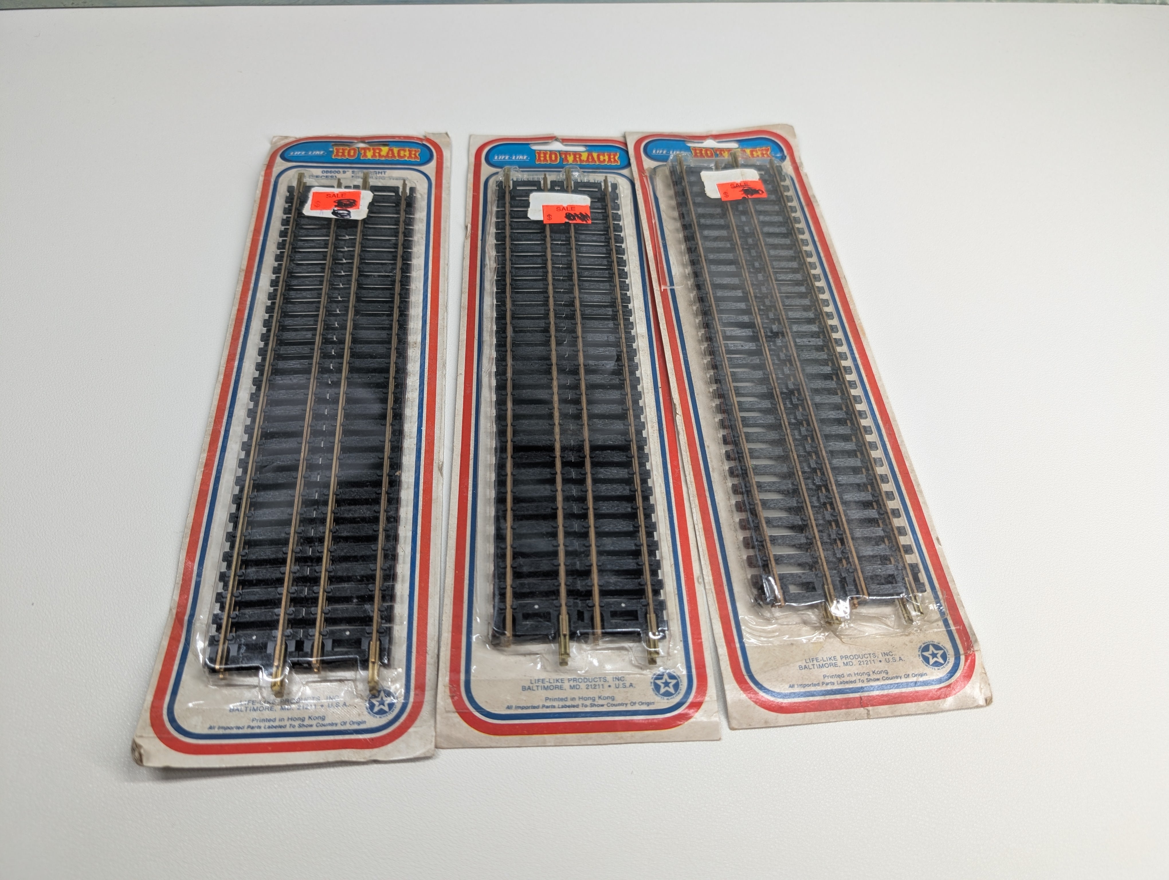 USED Life-Like 8600 HO Scale 9" Straight Brass Track, Code 100 (12 pcs)