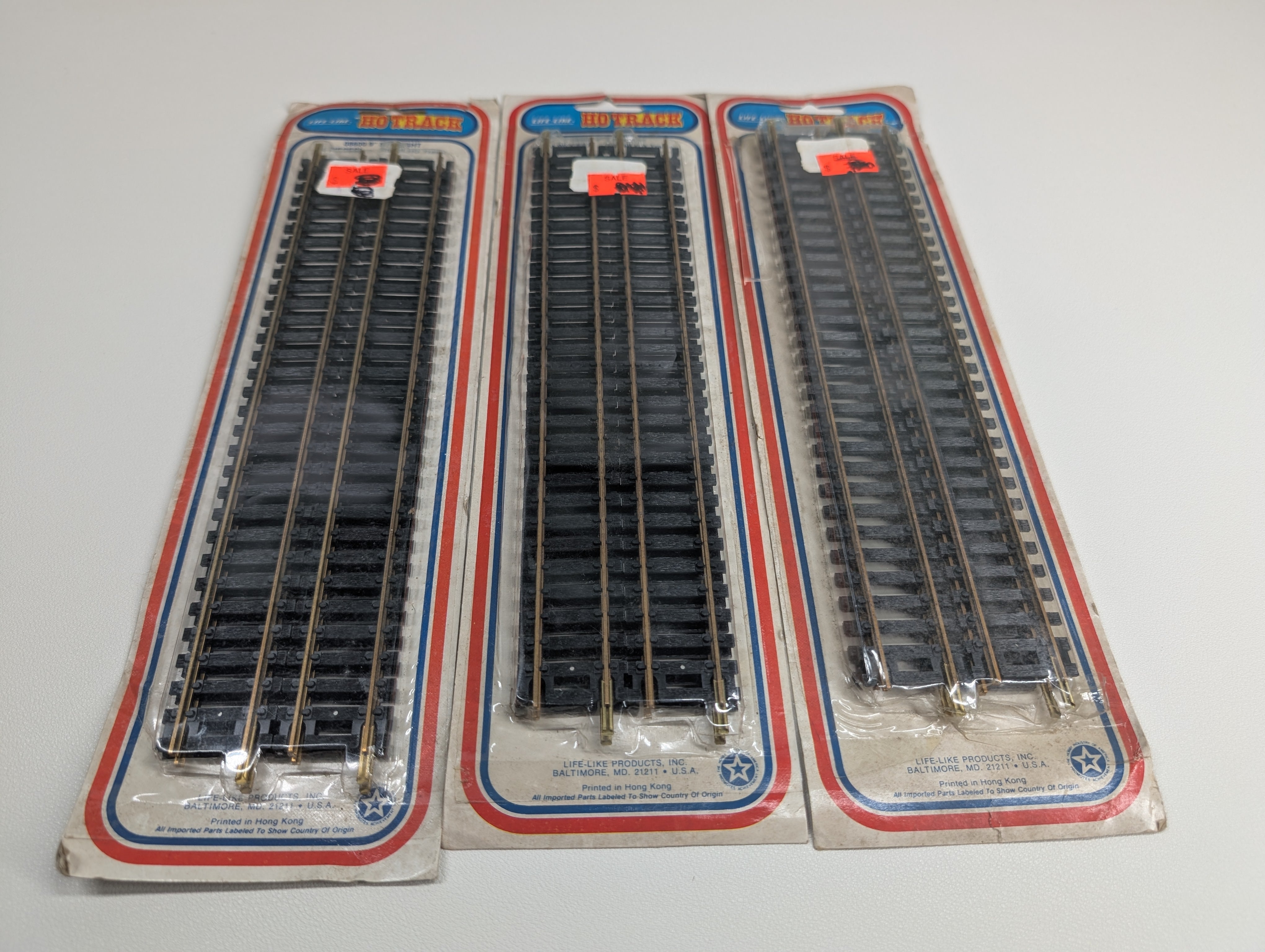 USED Life-Like 8600 HO Scale 9" Straight Brass Track, Code 100 (12 pcs)