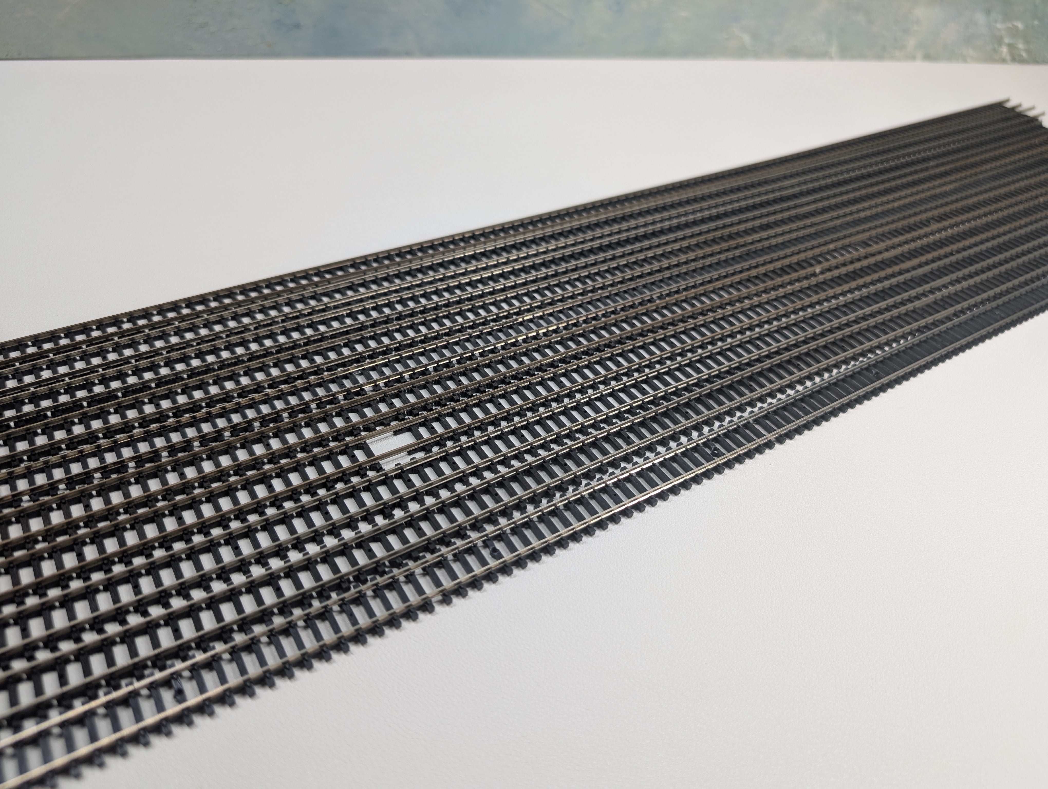 USED Atlas 2500 N Scale Superflex Track, 29.5" Flex Section, Code 80 (10 pieces)
