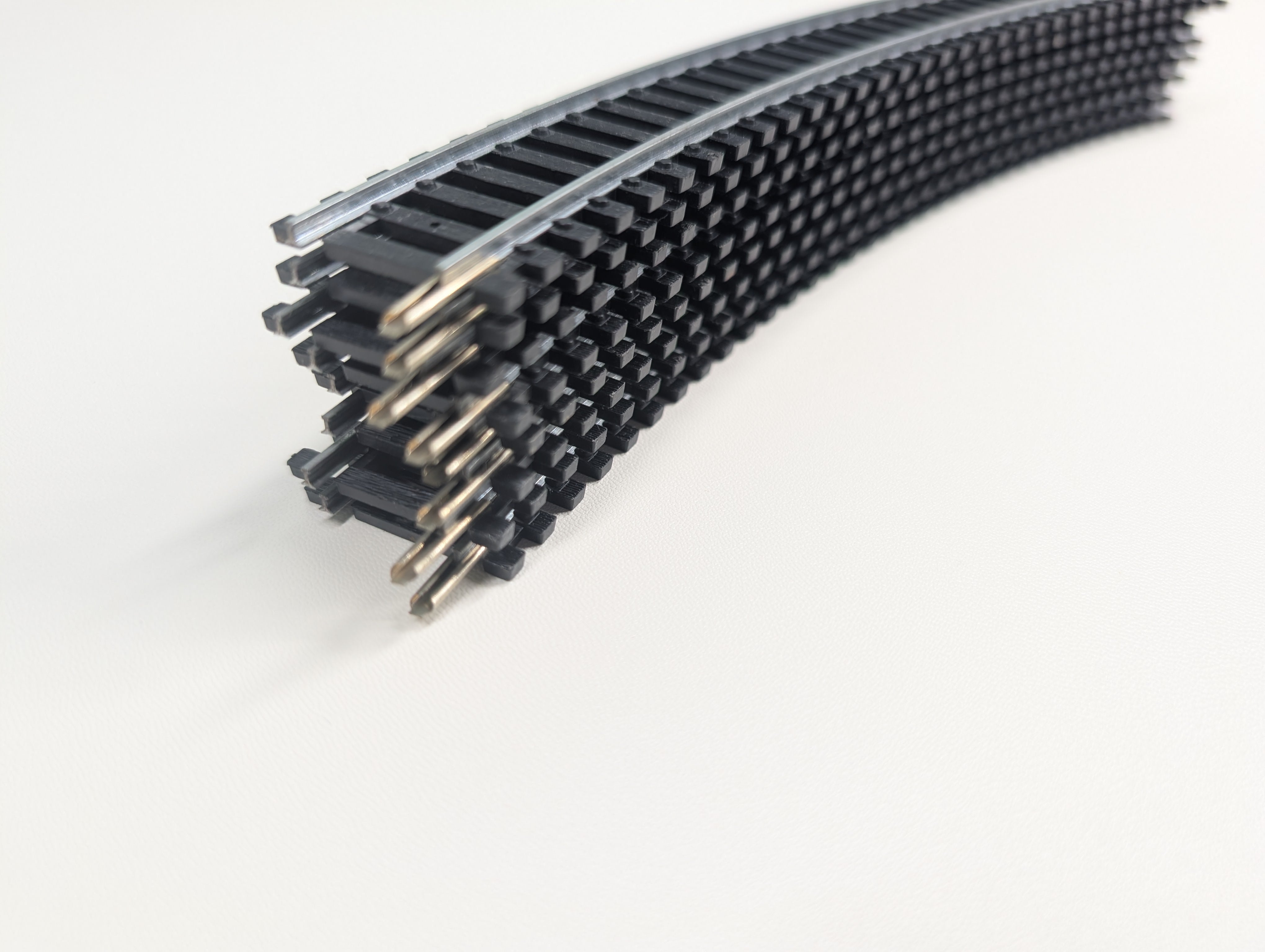 USED Tyco HO Scale 18" Radius Curve Track Code 100 Silver (8 pcs)