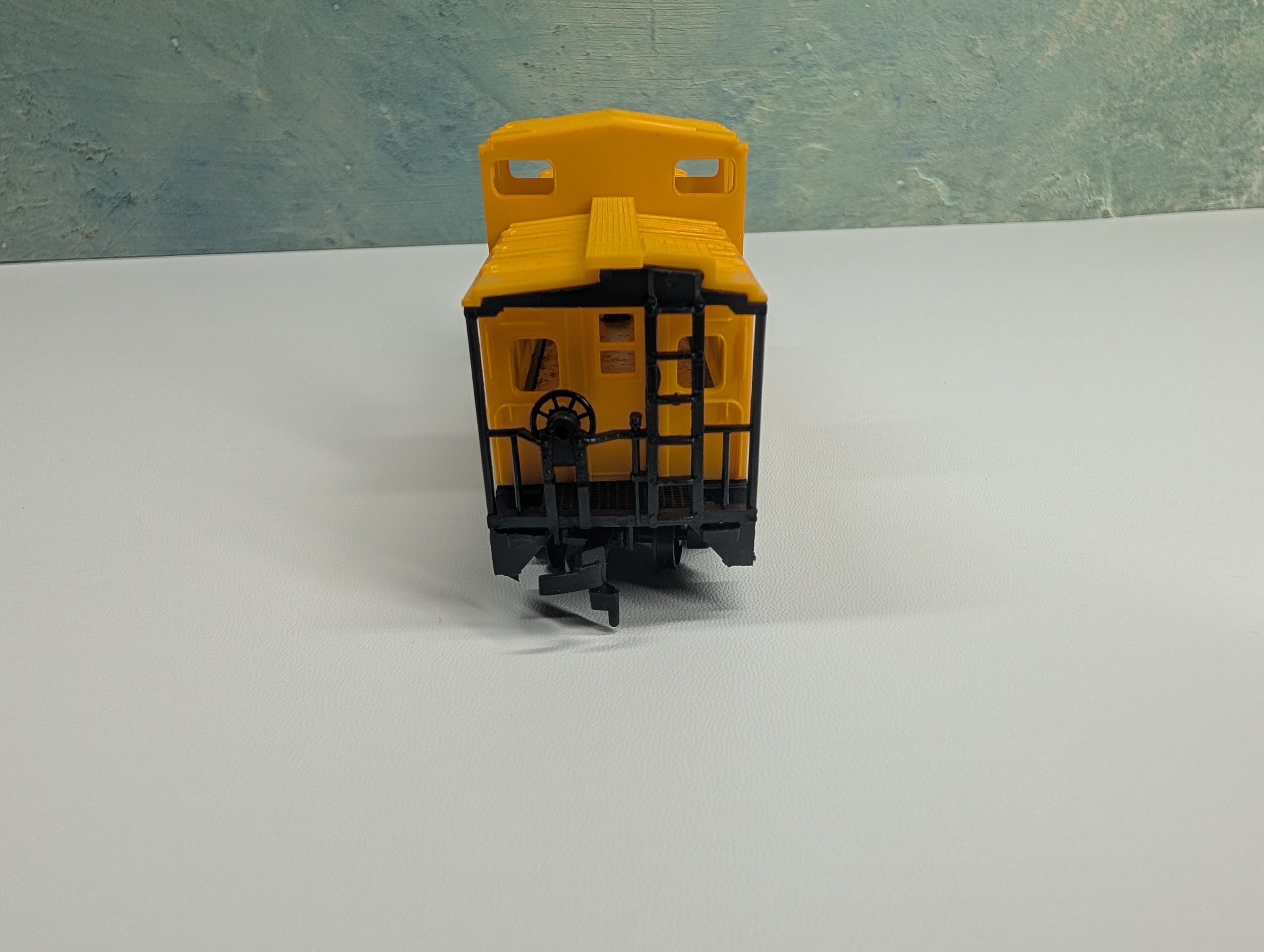 USED AHM HO Scale Caboose Chessie System C&O #3465