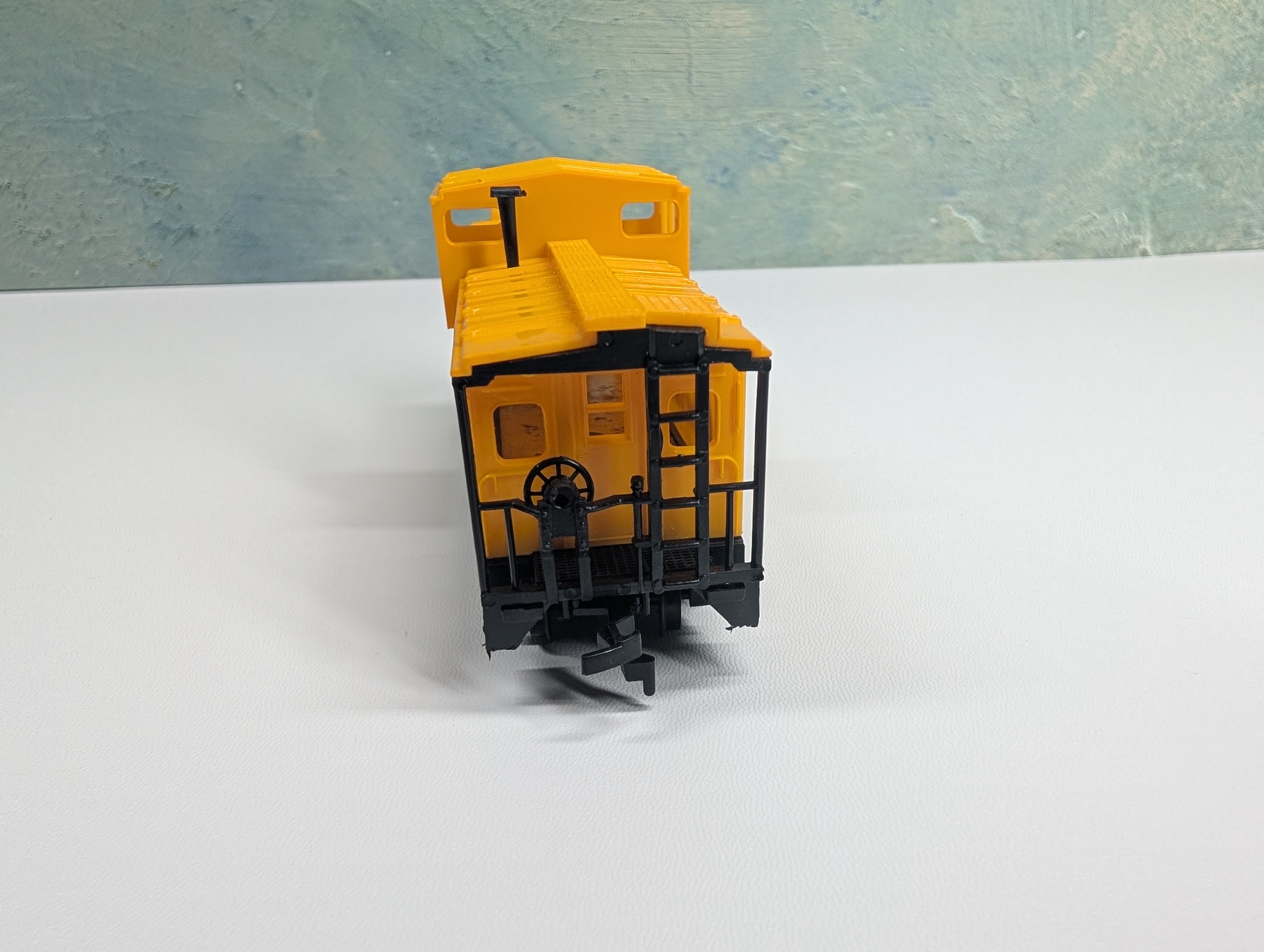 USED AHM HO Scale Caboose Chessie System C&O #3465