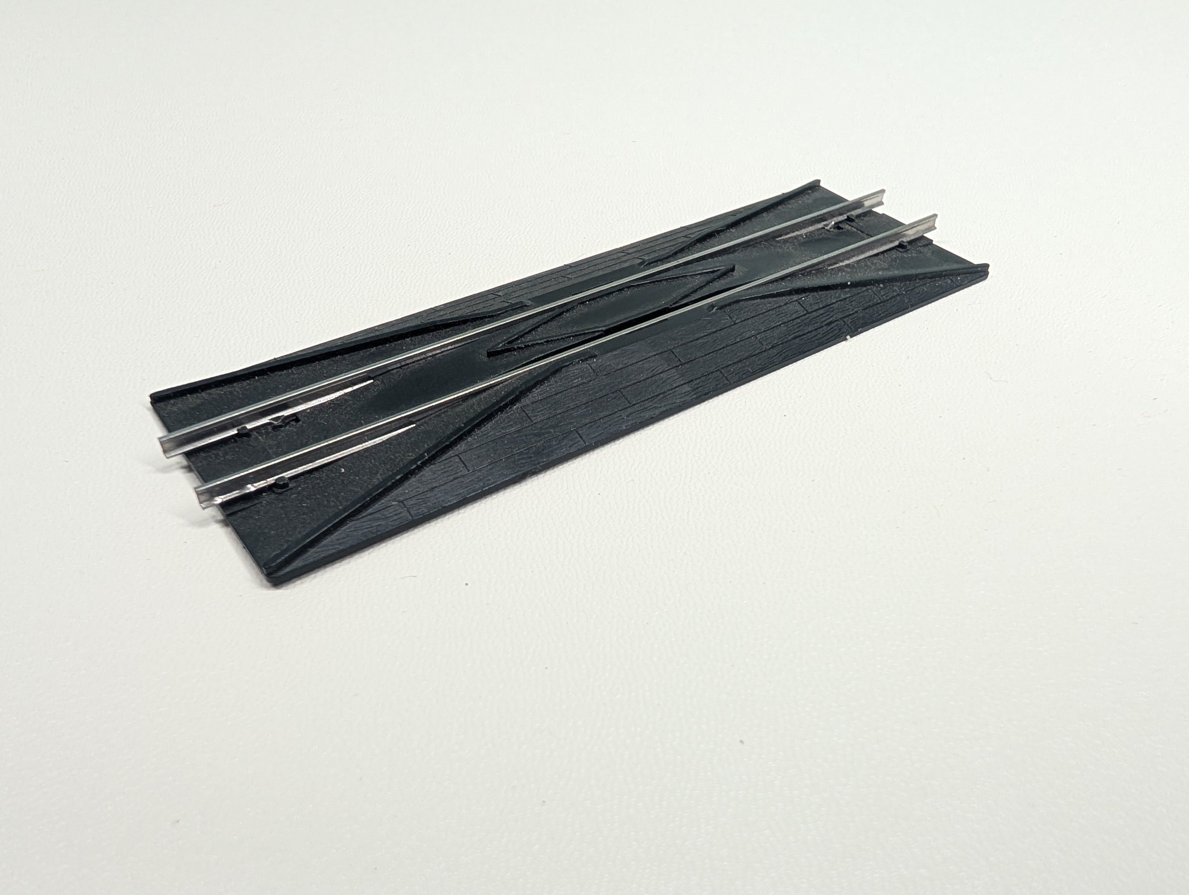 USED TRIX 4974 N Scale Rerailer Code 80 Track Silver