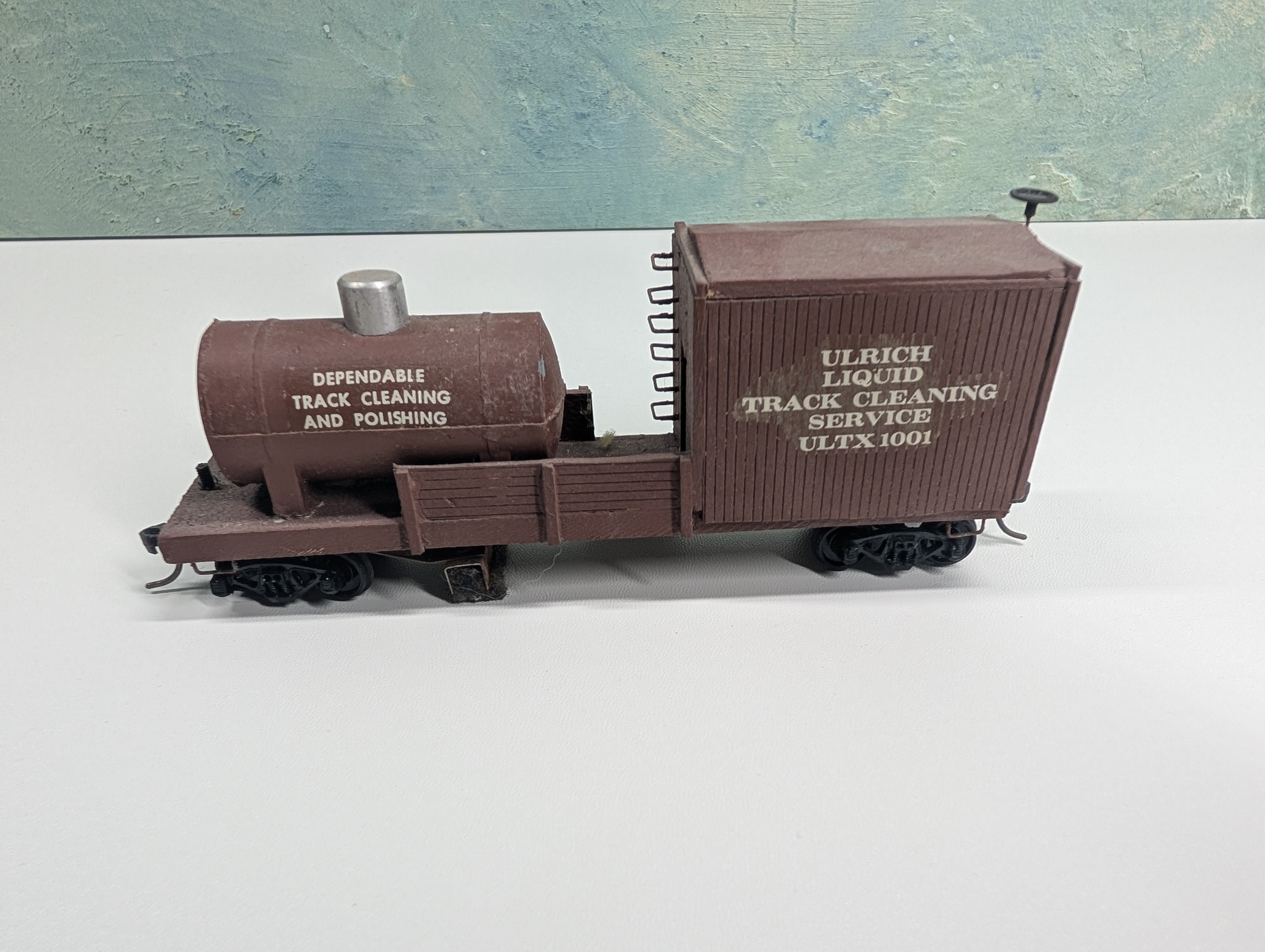 USED Ulrich #931-180 HO Scale Liquid Track Cleaning Service Car UTLX 1001 Wood