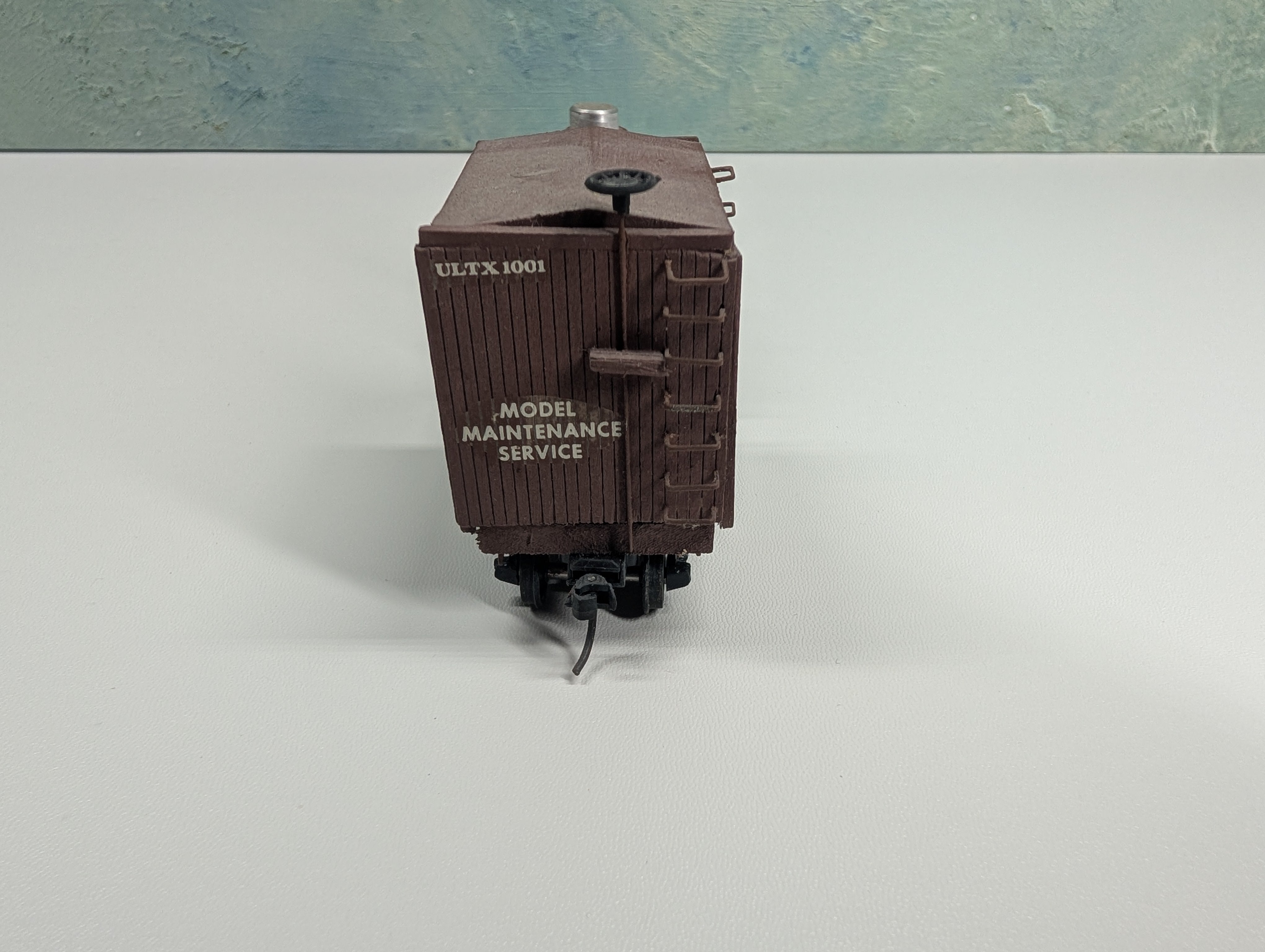 USED Ulrich #931-180 HO Scale Liquid Track Cleaning Service Car UTLX 1001 Wood