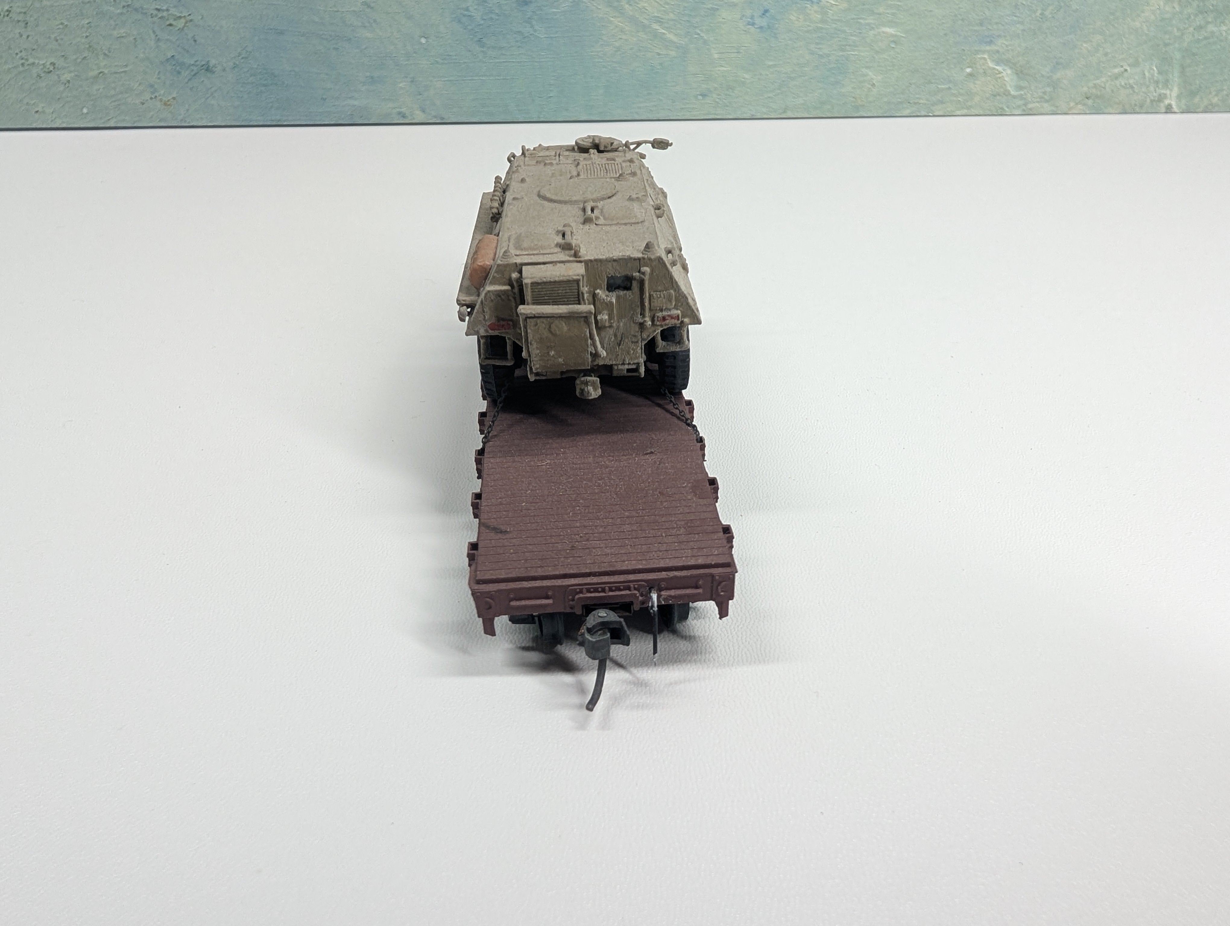 USED Athearn HO Scale 40' Flat Car Pennsylvania PRR #425500 w/ Army Vehicle