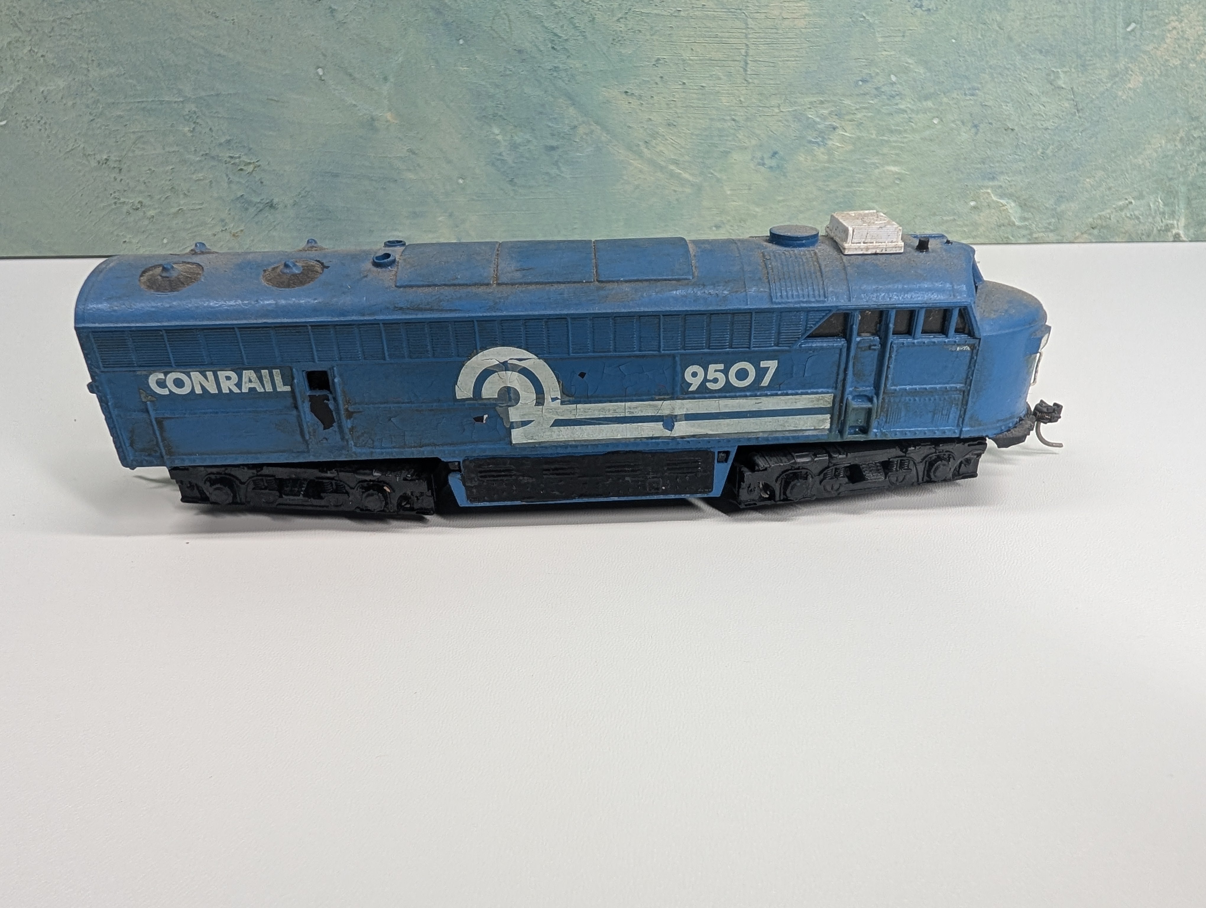 USED AHM HO Scale C-Liner Diesel Locomotive Conrail #9507 Runs, Decal DC