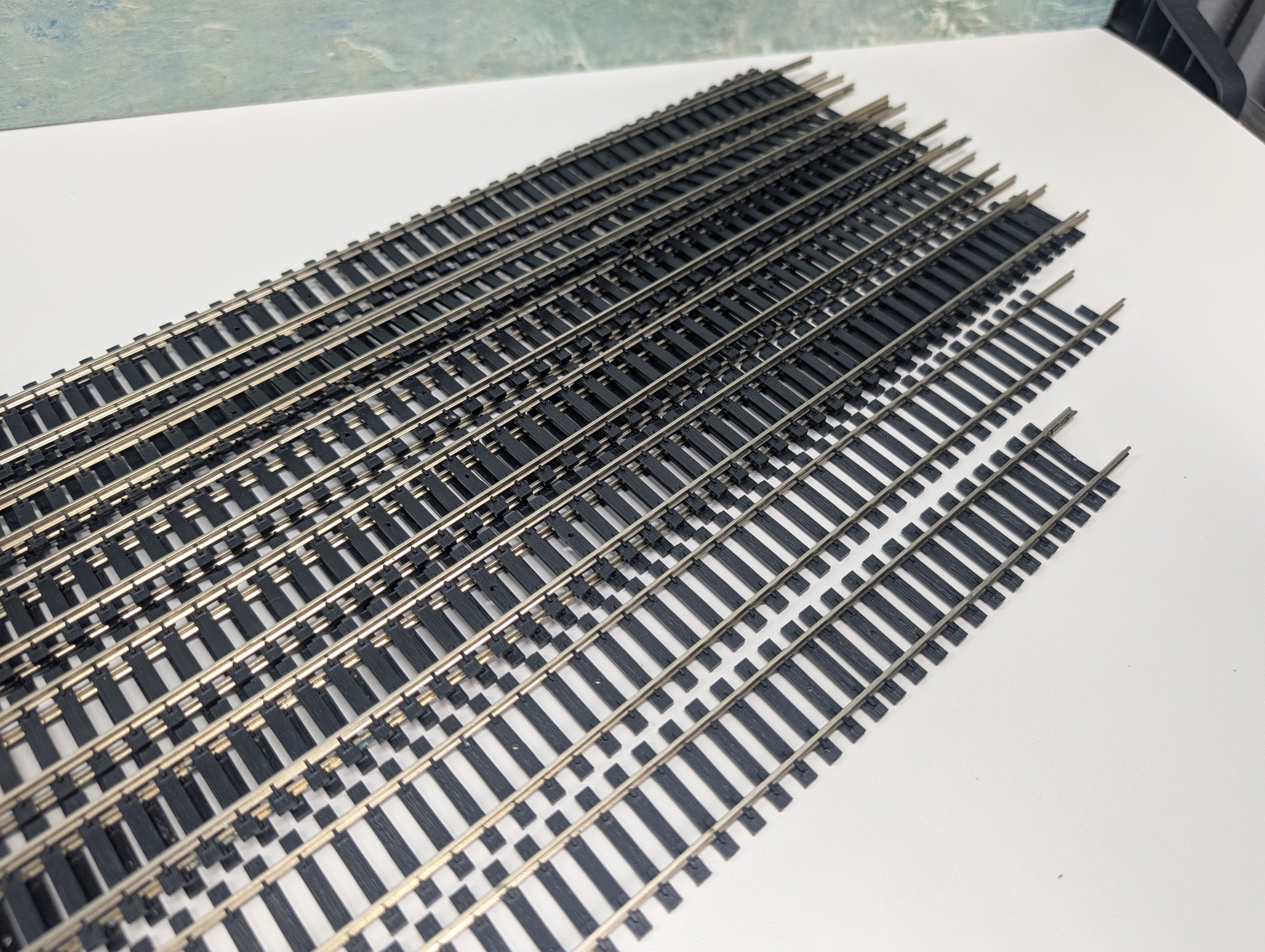 USED Atlas HO Scale Flex Track, Code 100 (12 pcs)