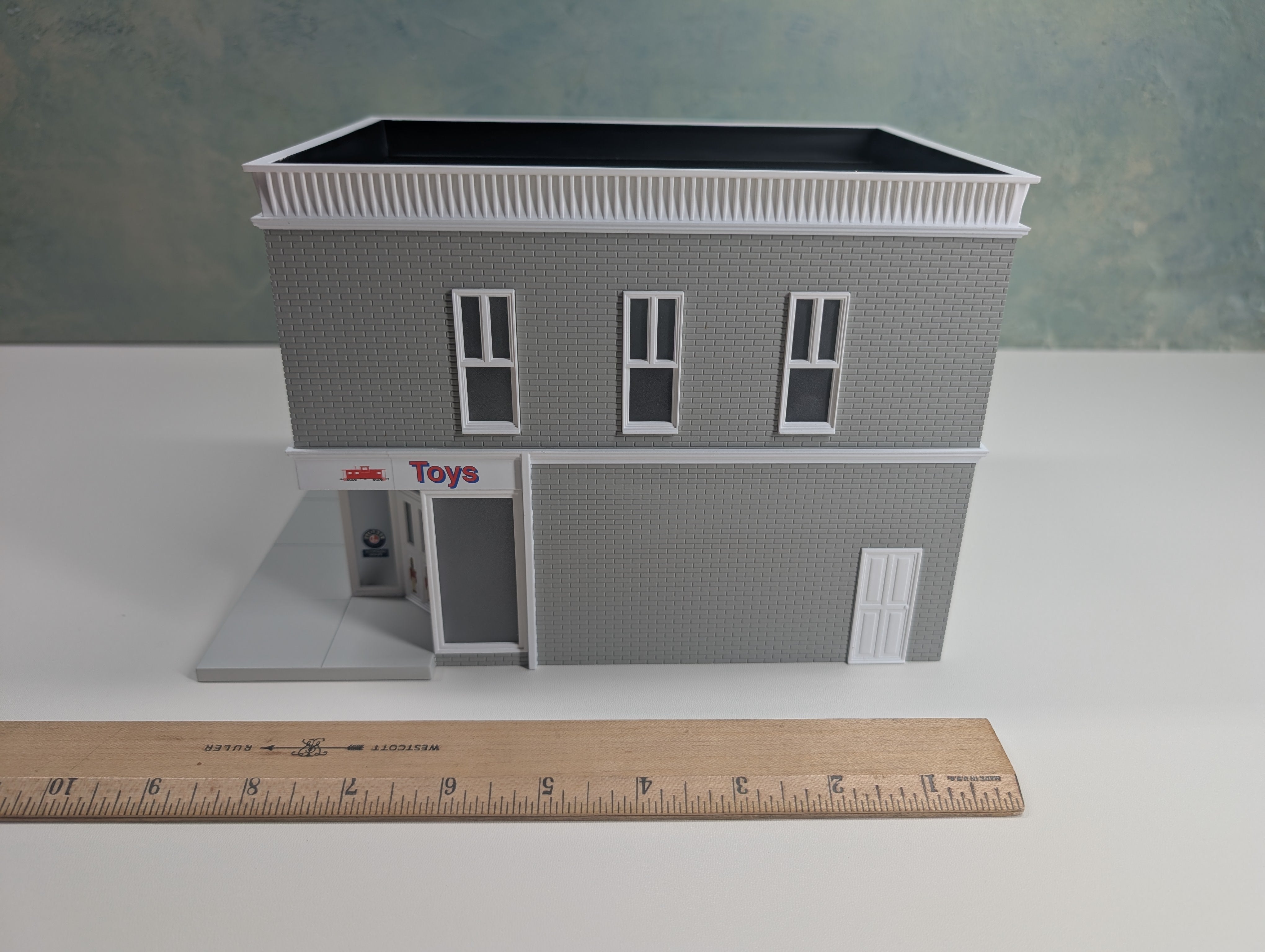 USED Lionel 6-34129 O Kiddie City Toy Store, Main Street Building Lionelville