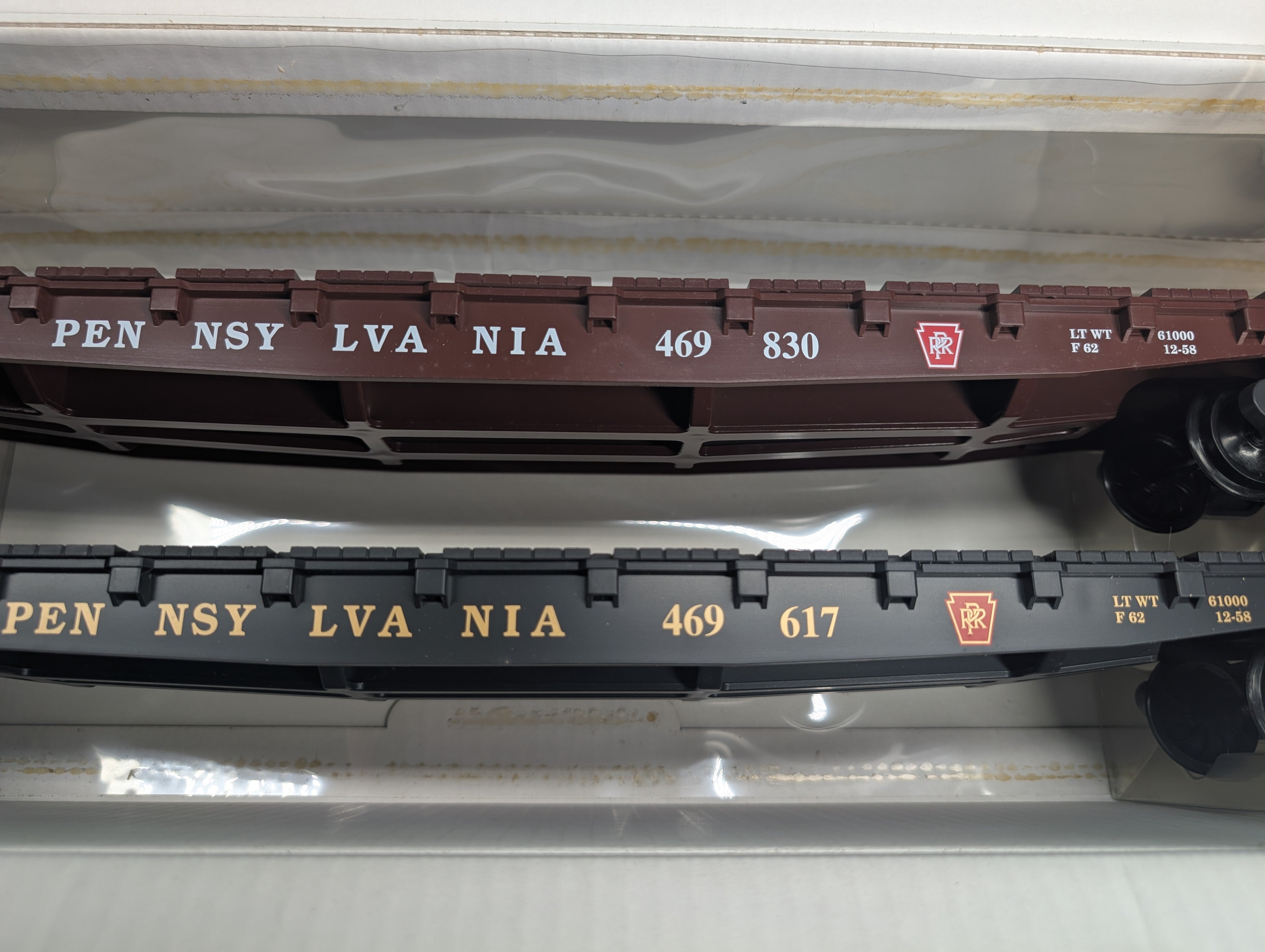 USED LGB 42540 G Scale Two Flat Cars Pennsylvania #469830, 469617