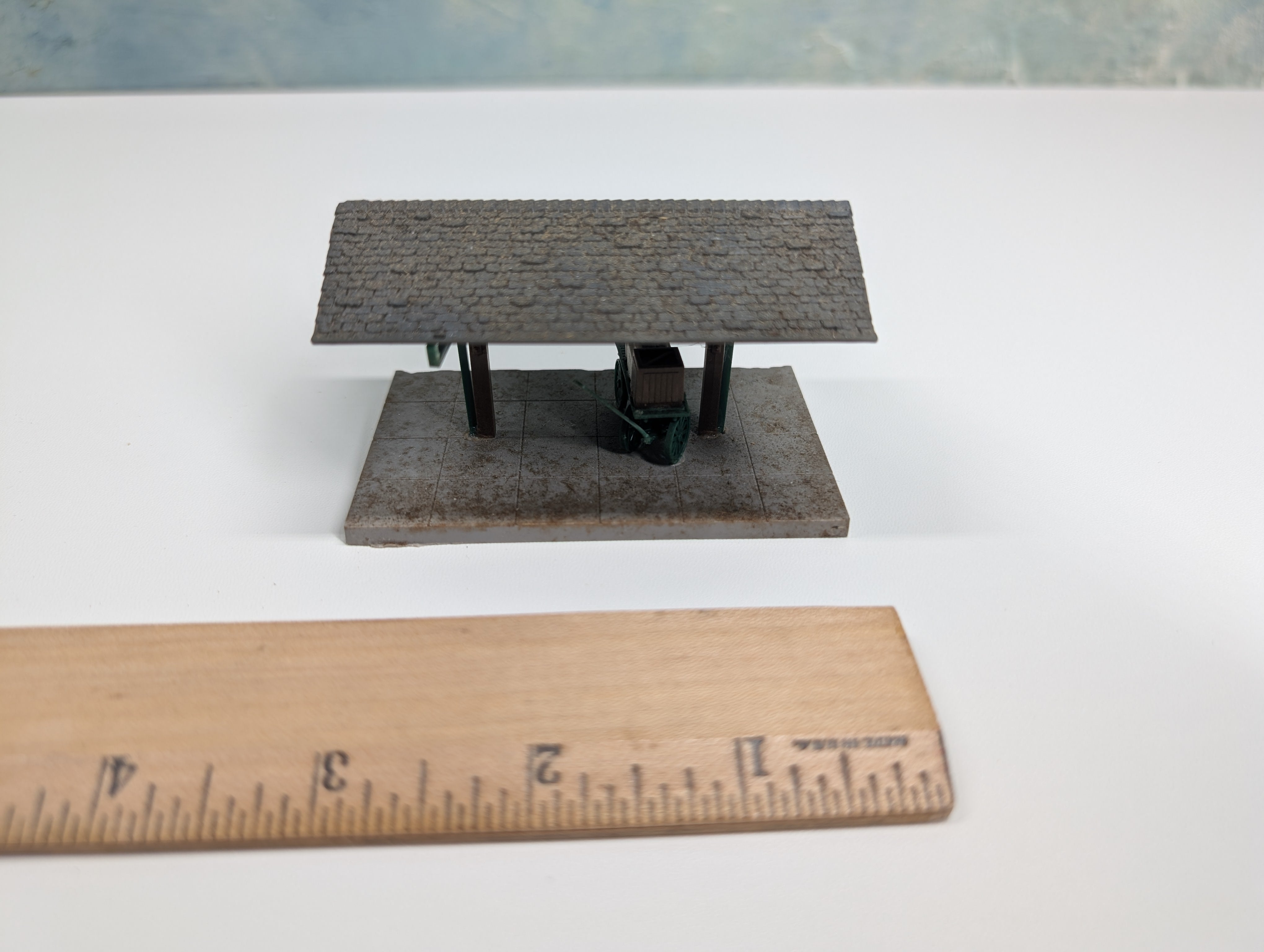 USED HO Scale Small Passenger Platform