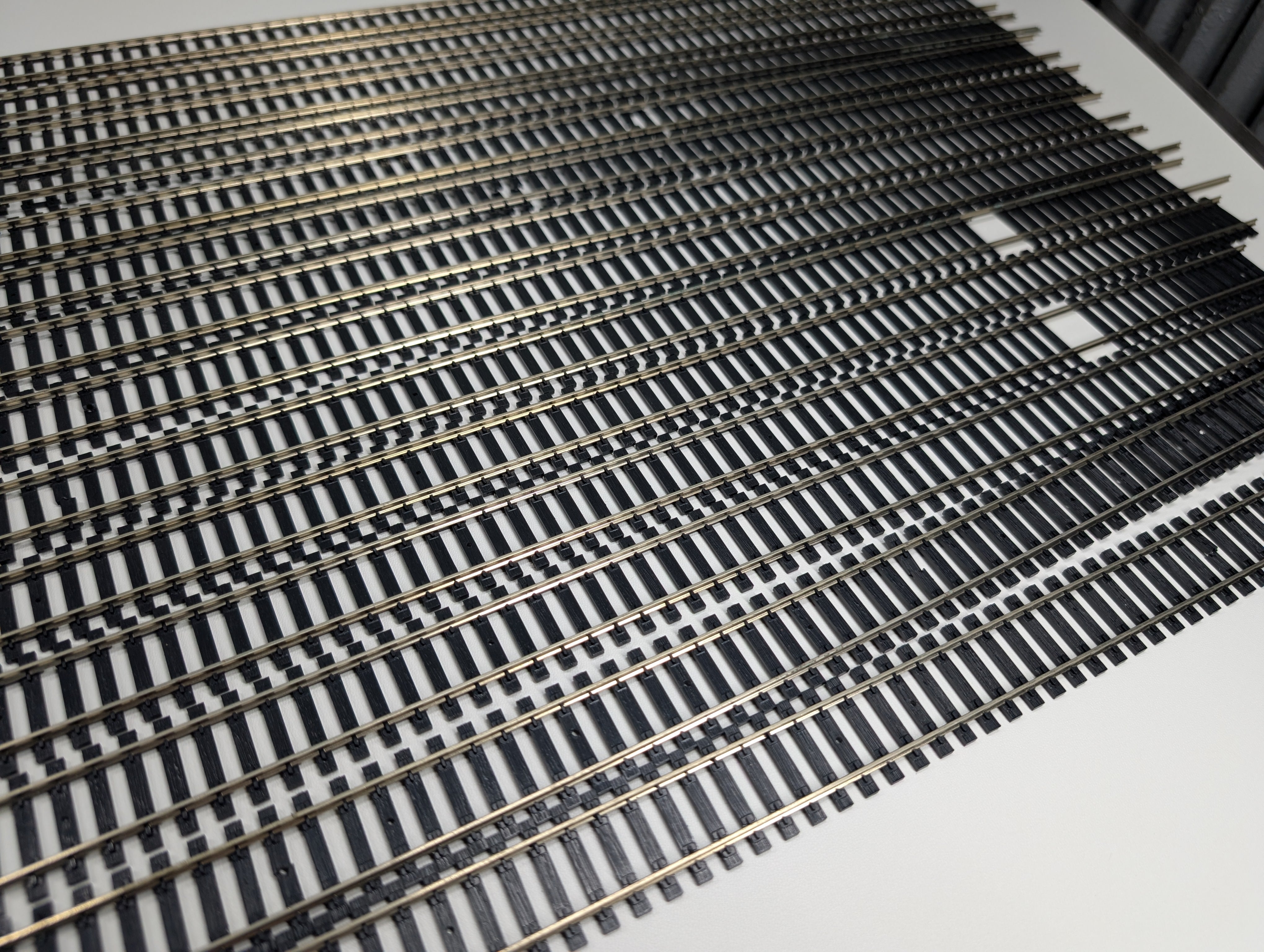 USED Atlas HO Scale Flex Track, Code 100 (14 pcs)