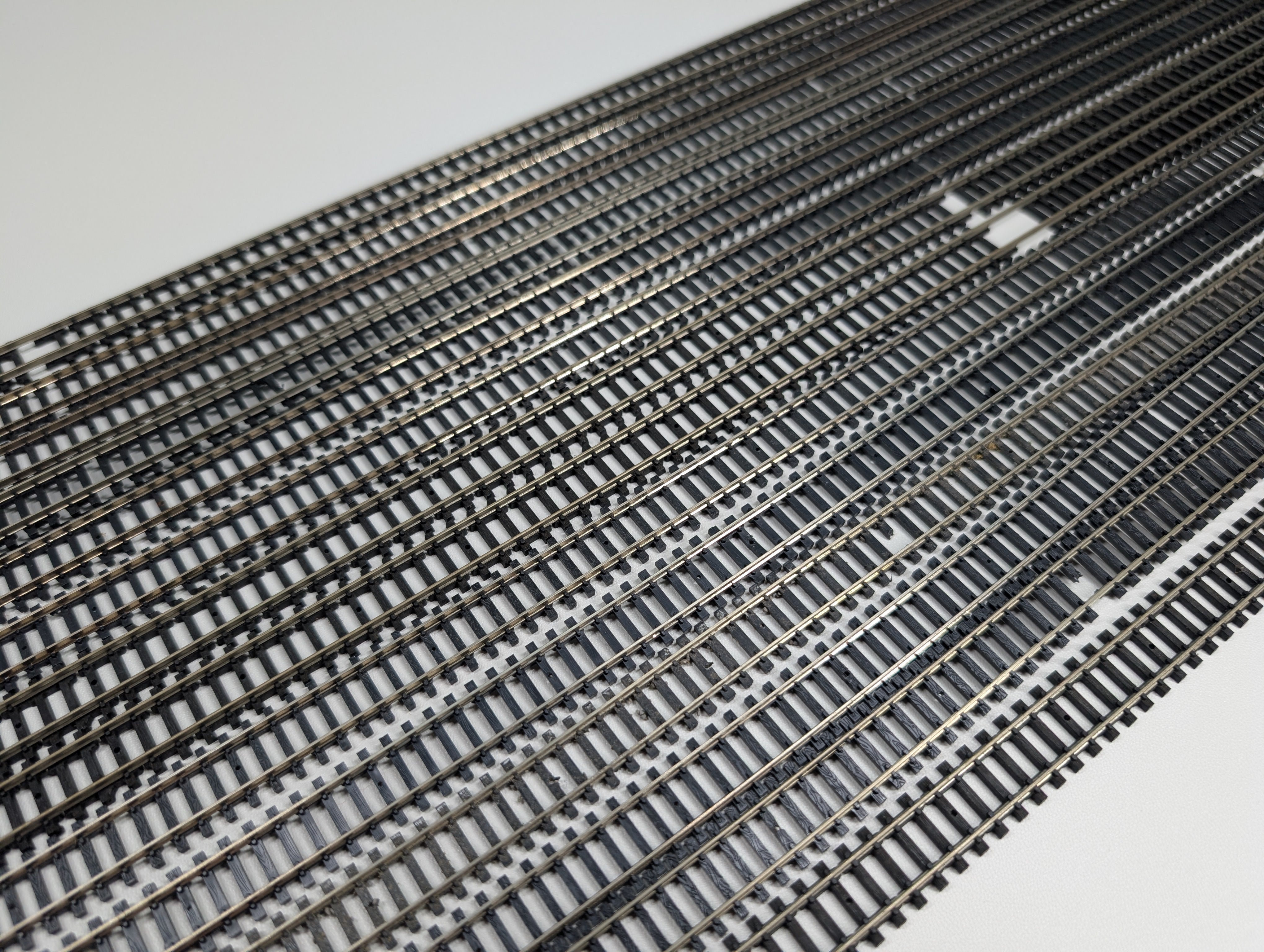 USED Atlas 2500 N Scale Superflex Flex Track, Code 80 Track (14 pcs)