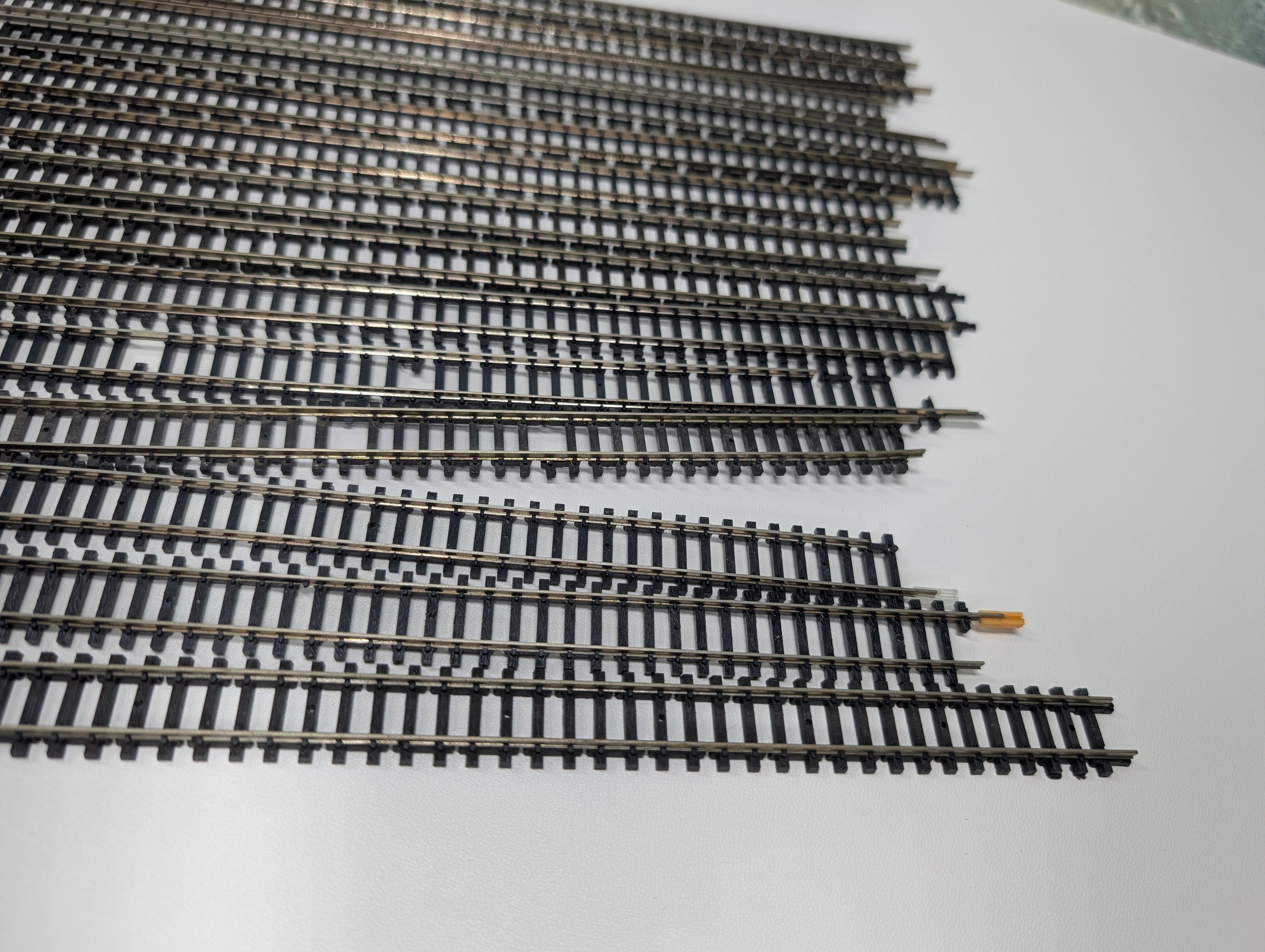 USED Atlas 2500 N Scale Superflex Flex Track, Code 80 Track (14 pcs)