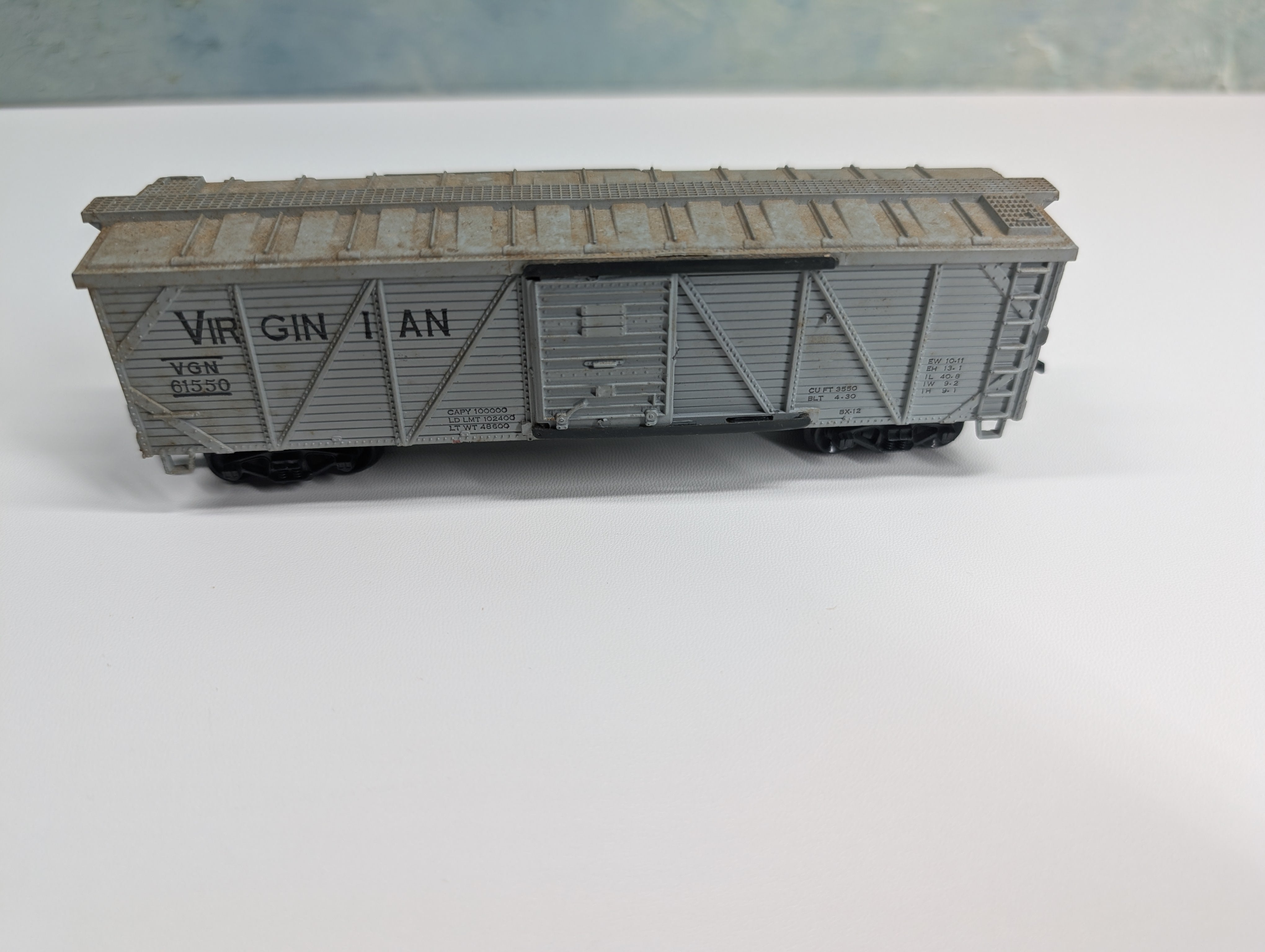 USED HO Scale 42' Wooden OB Box Car Virginian VGN #61550
