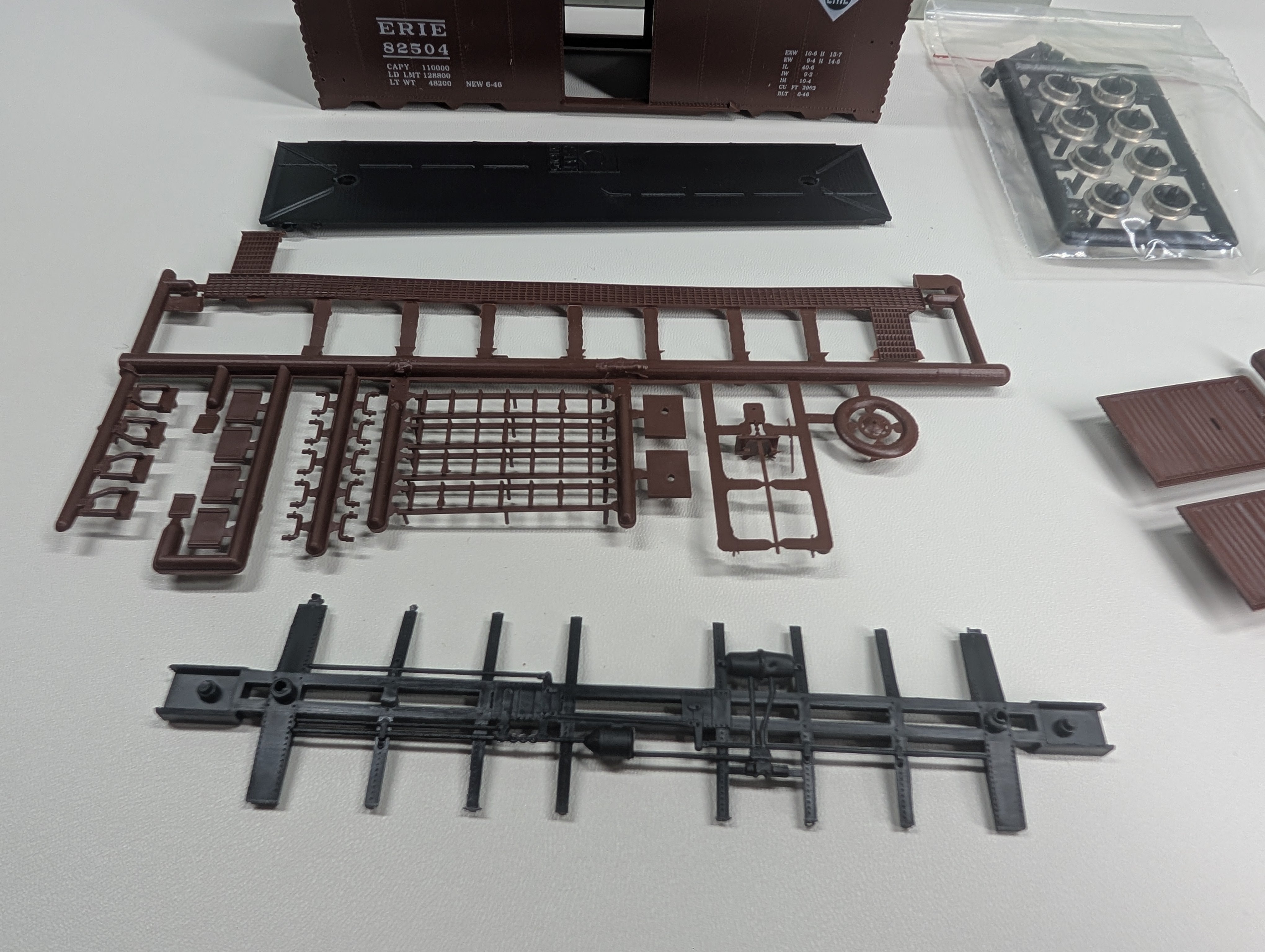 USED C&BT SHOPS HO Scale 1944 AAR 40' Box Car Erie #82504 KIT