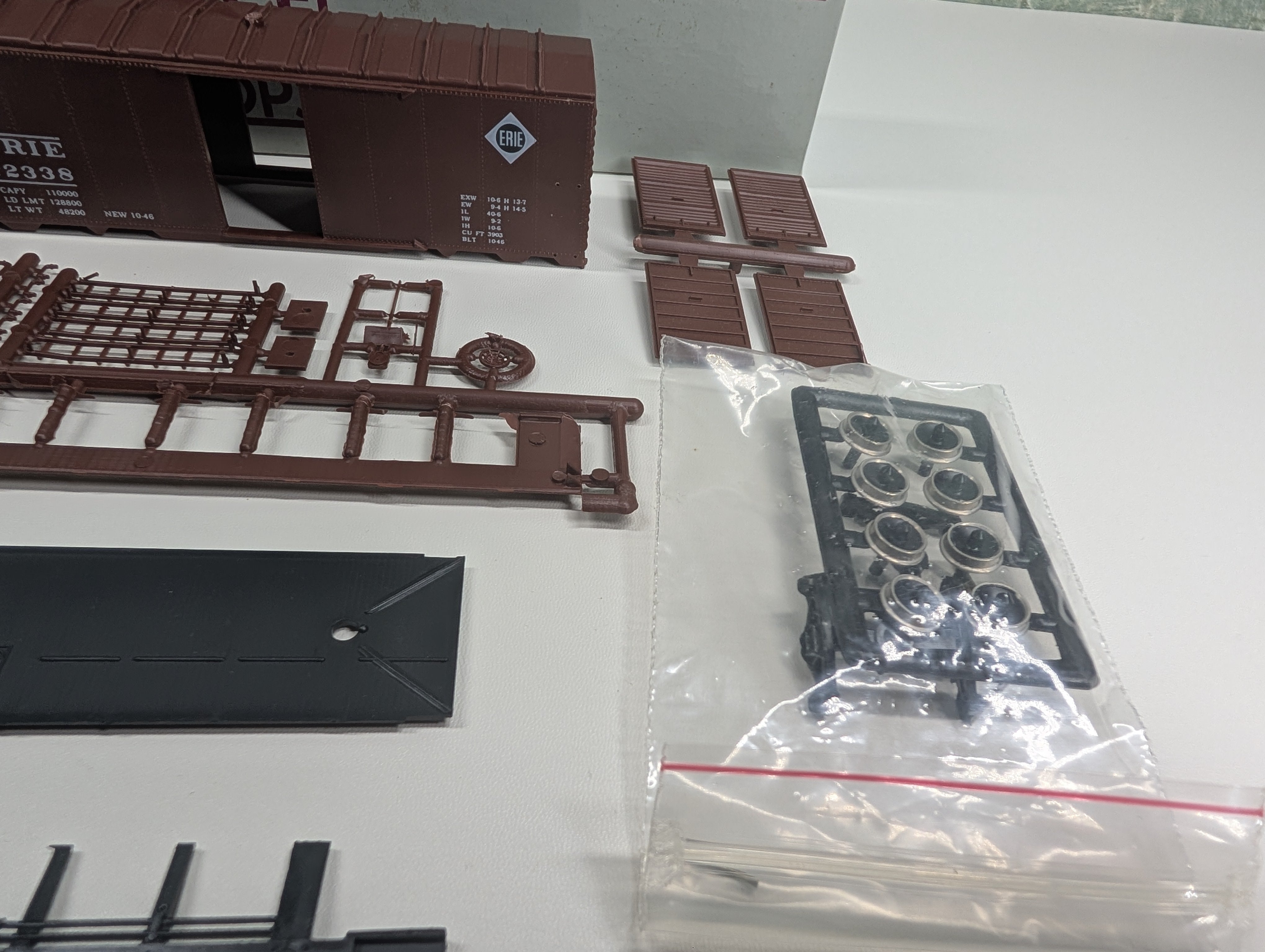 USED C&BT SHOPS HO Scale 1944 AAR 40' Box Car Erie #72338 Anthracite Car KIT