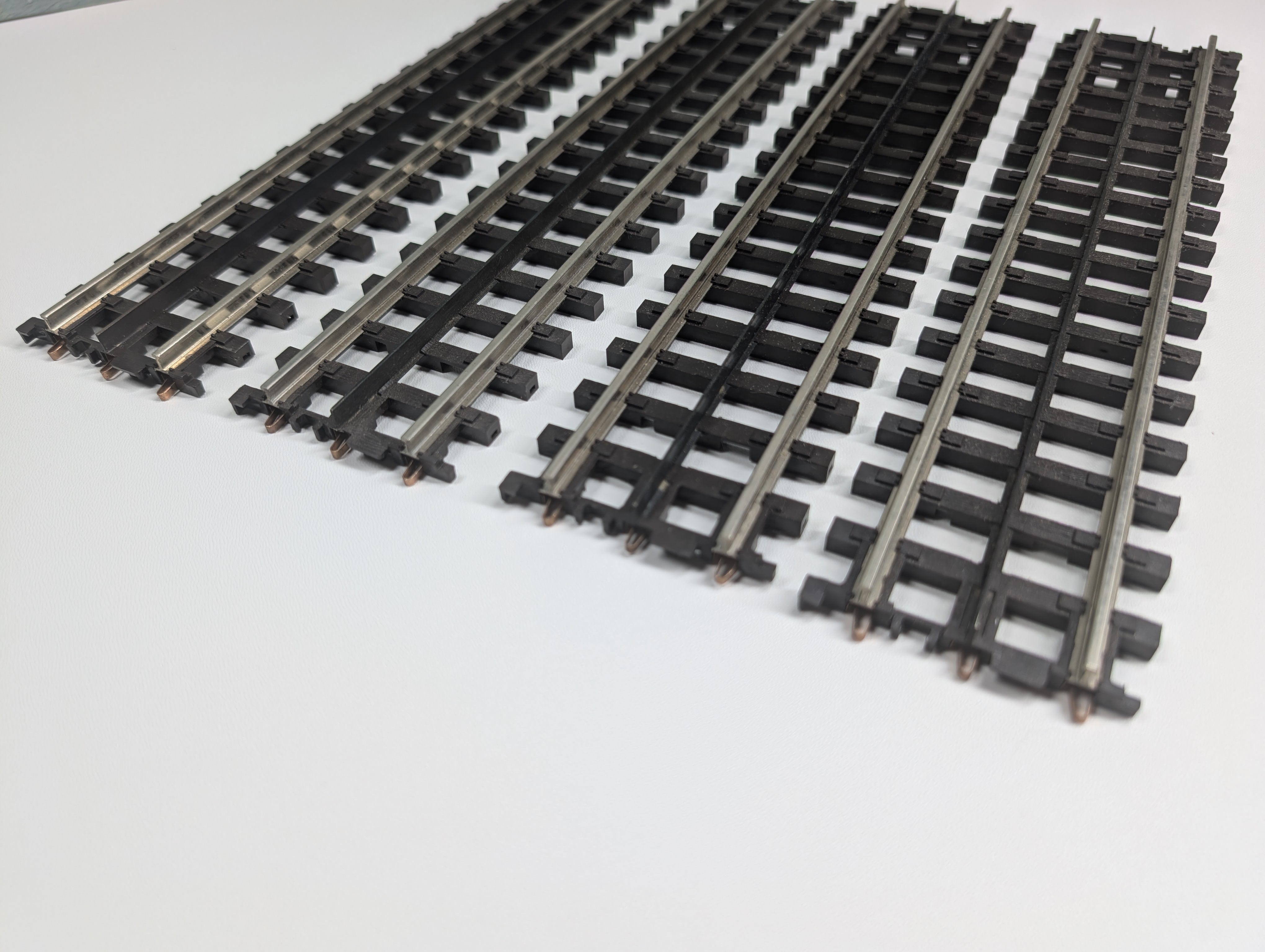 USED MTH O ScaleTraxt 10" Straight Track Section, ScaleTrax (4 pcs)