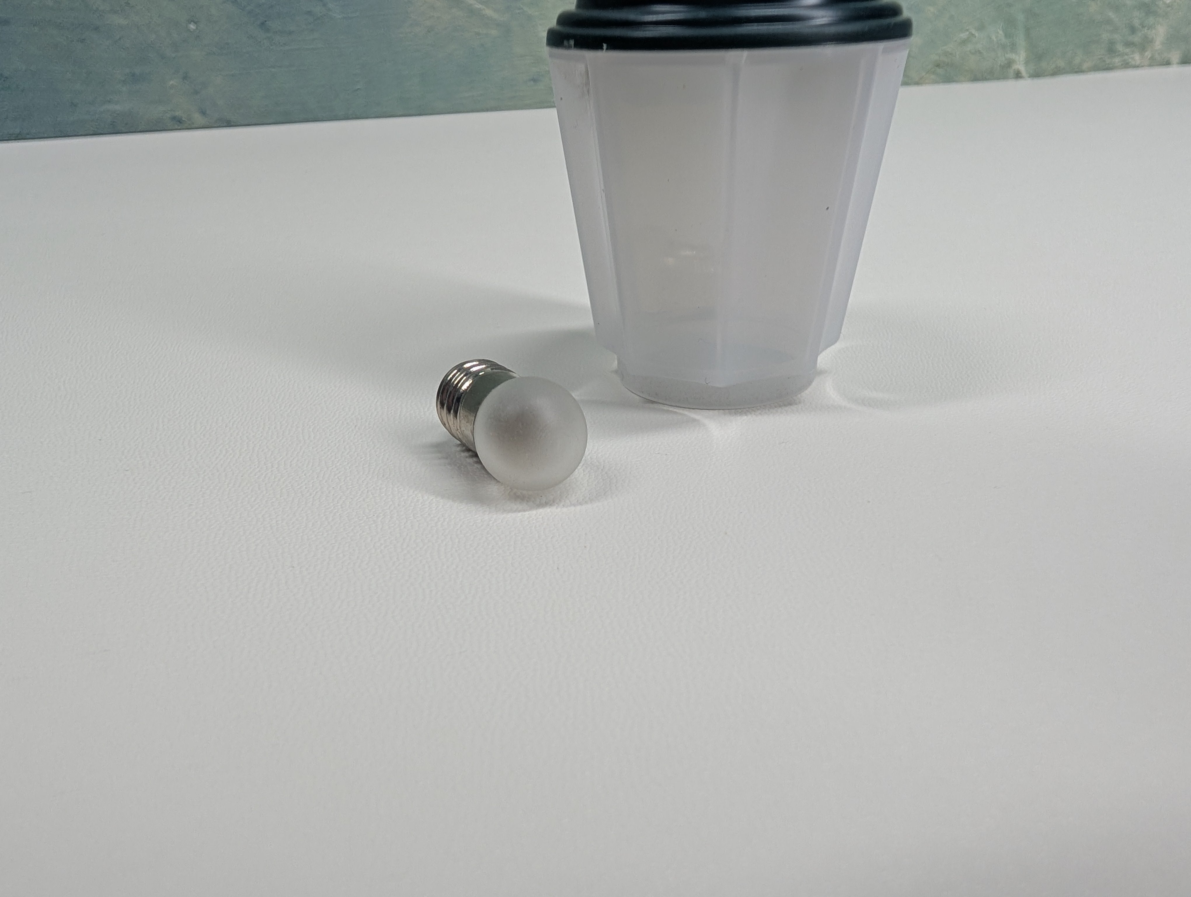 USED Life-Like 1961 G Scale Replacement Bulb and Shade for Lighted Street Lamp