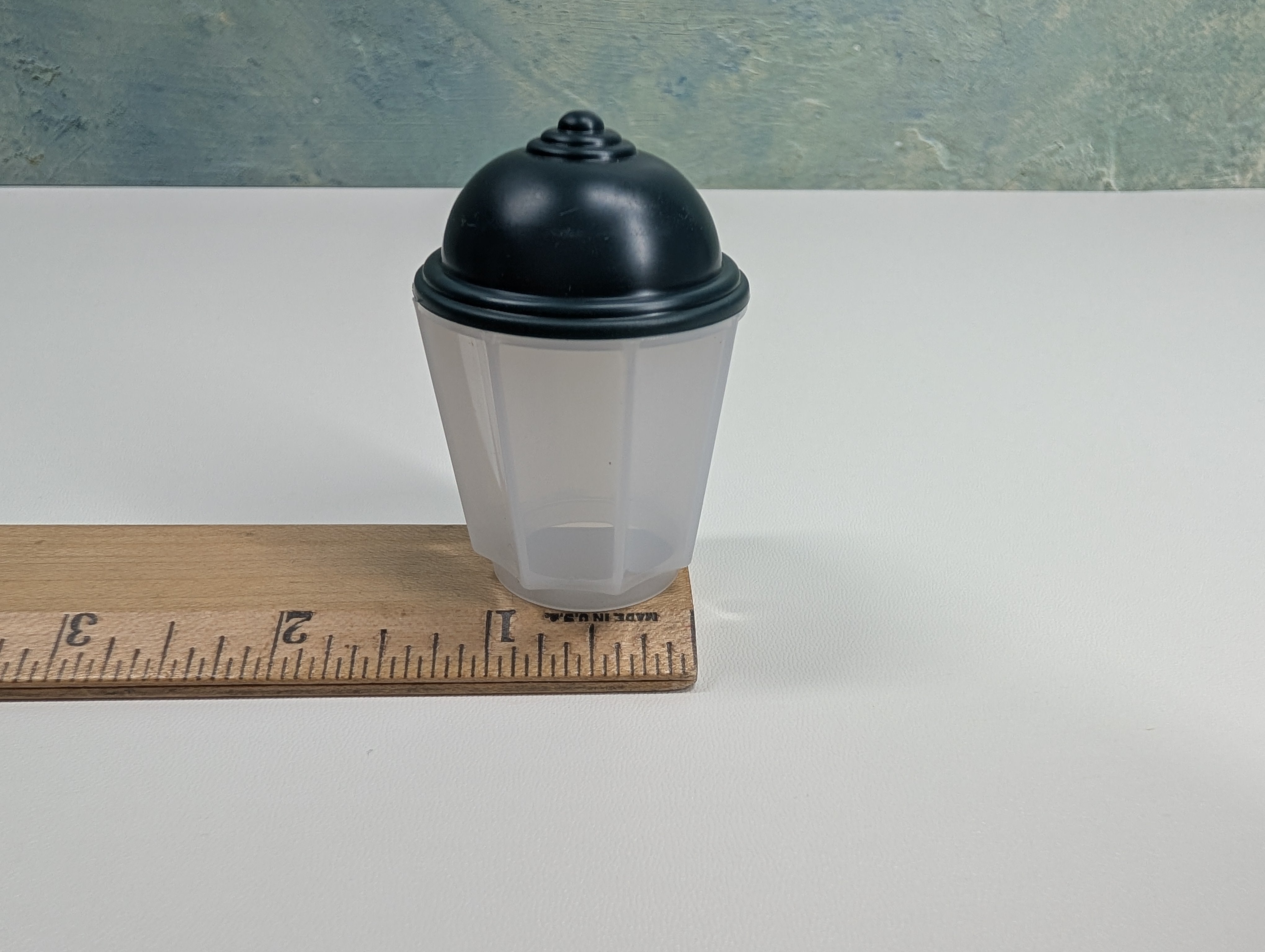 USED Life-Like 1961 G Scale Replacement Bulb and Shade for Lighted Street Lamp