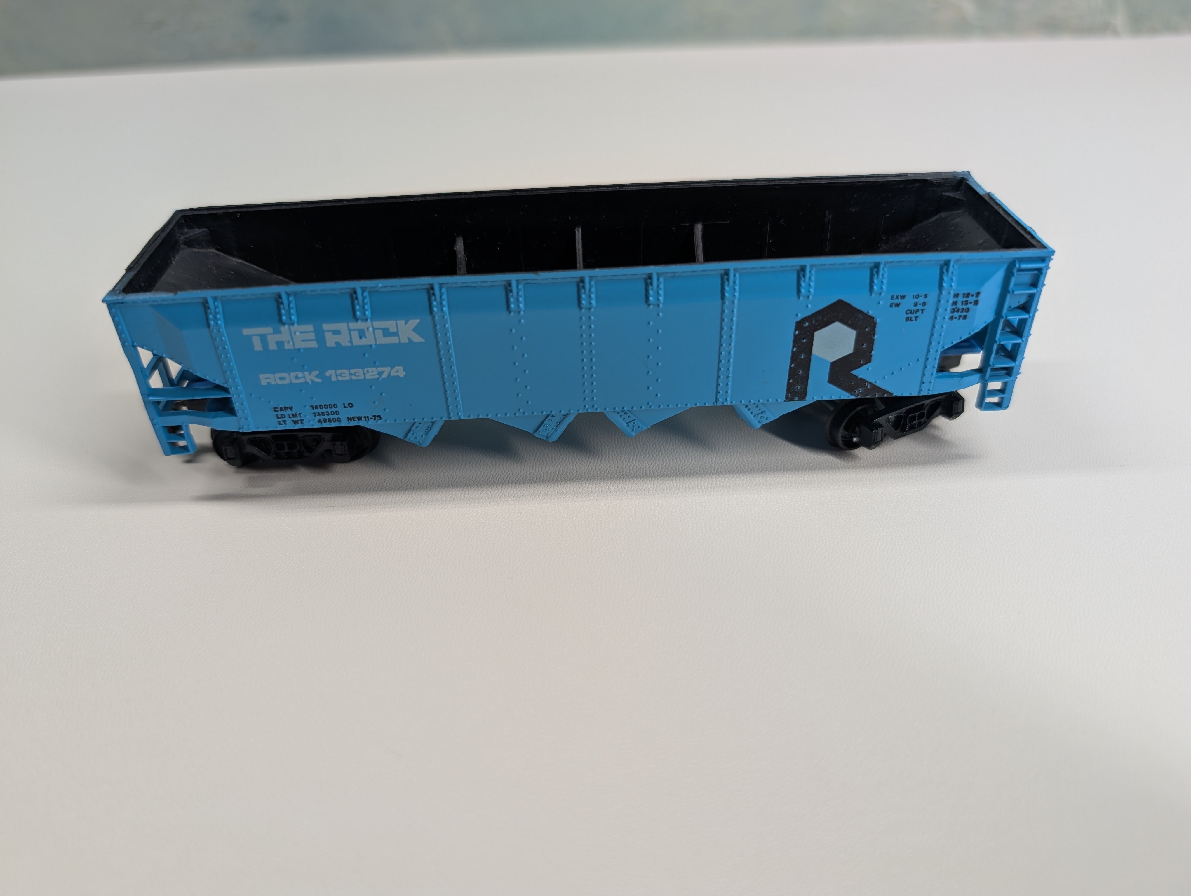 USED Bachmann 1029 HO Scale Quad Hopper Rock Island #133274