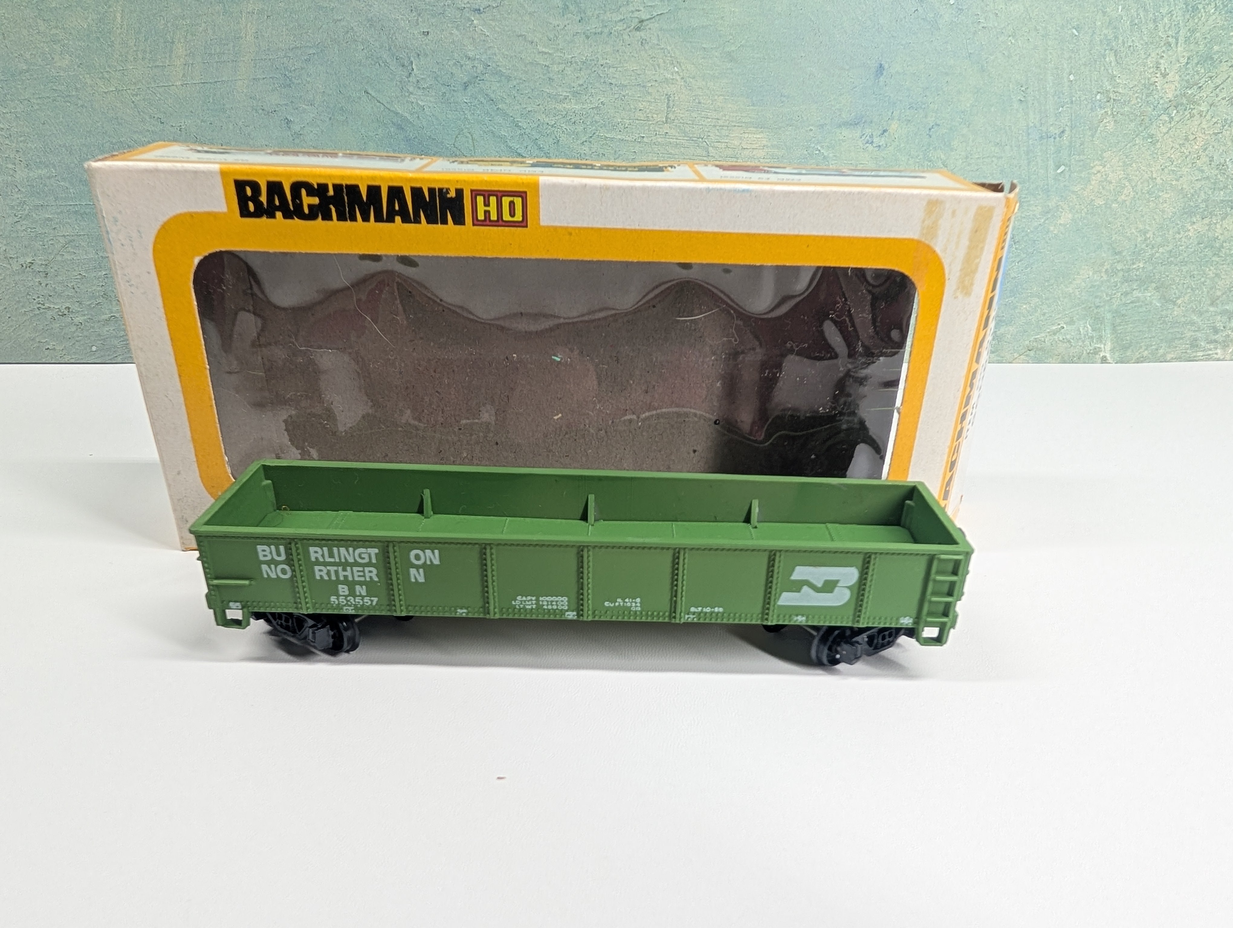 USED Bachmann 950 HO Scale 40' Gondola Burlington Northern BN #553557