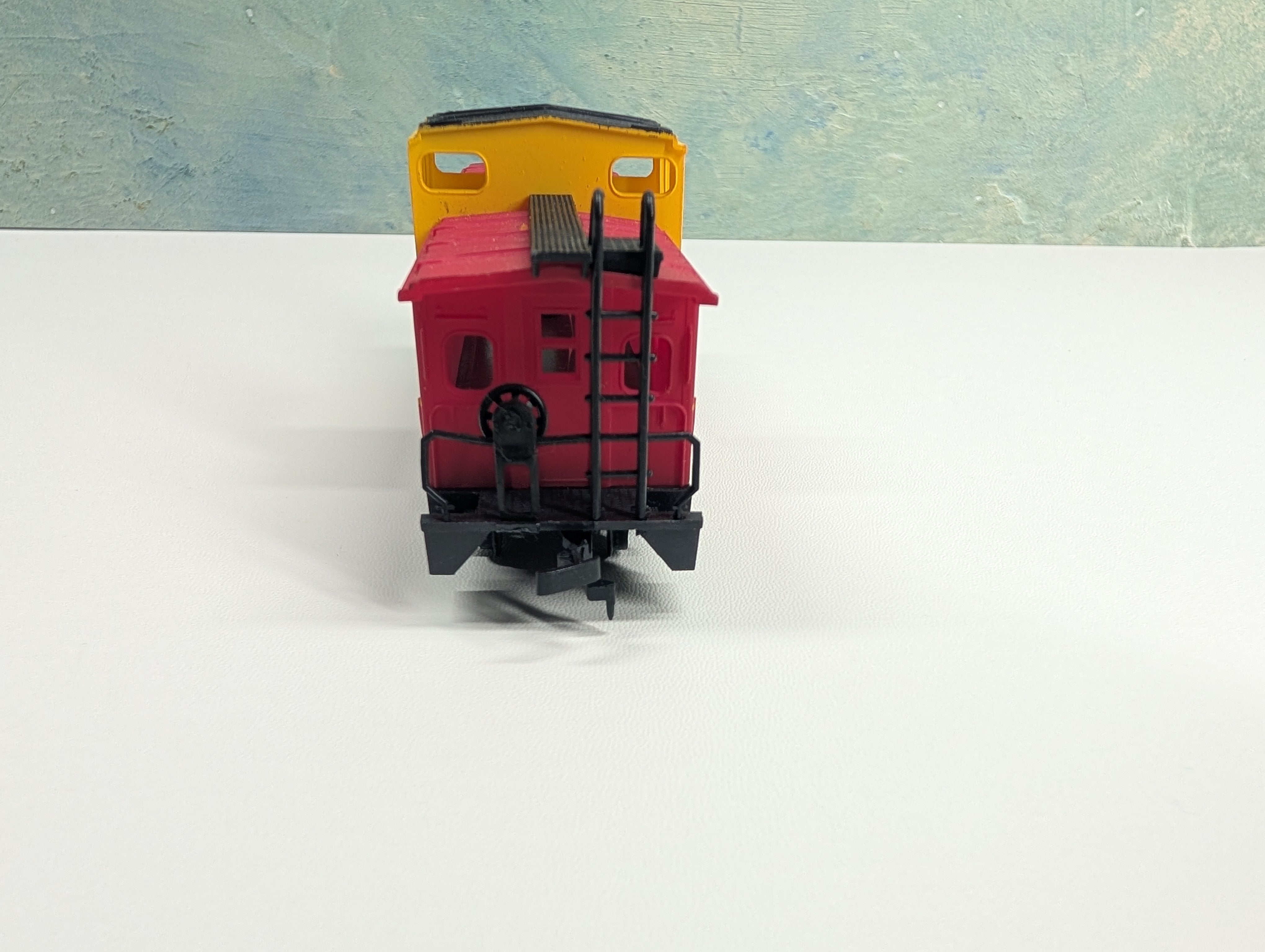 USED Bachmann 1057 HO Scale Wide Vision Caboose Santa Fe ATSF #999628