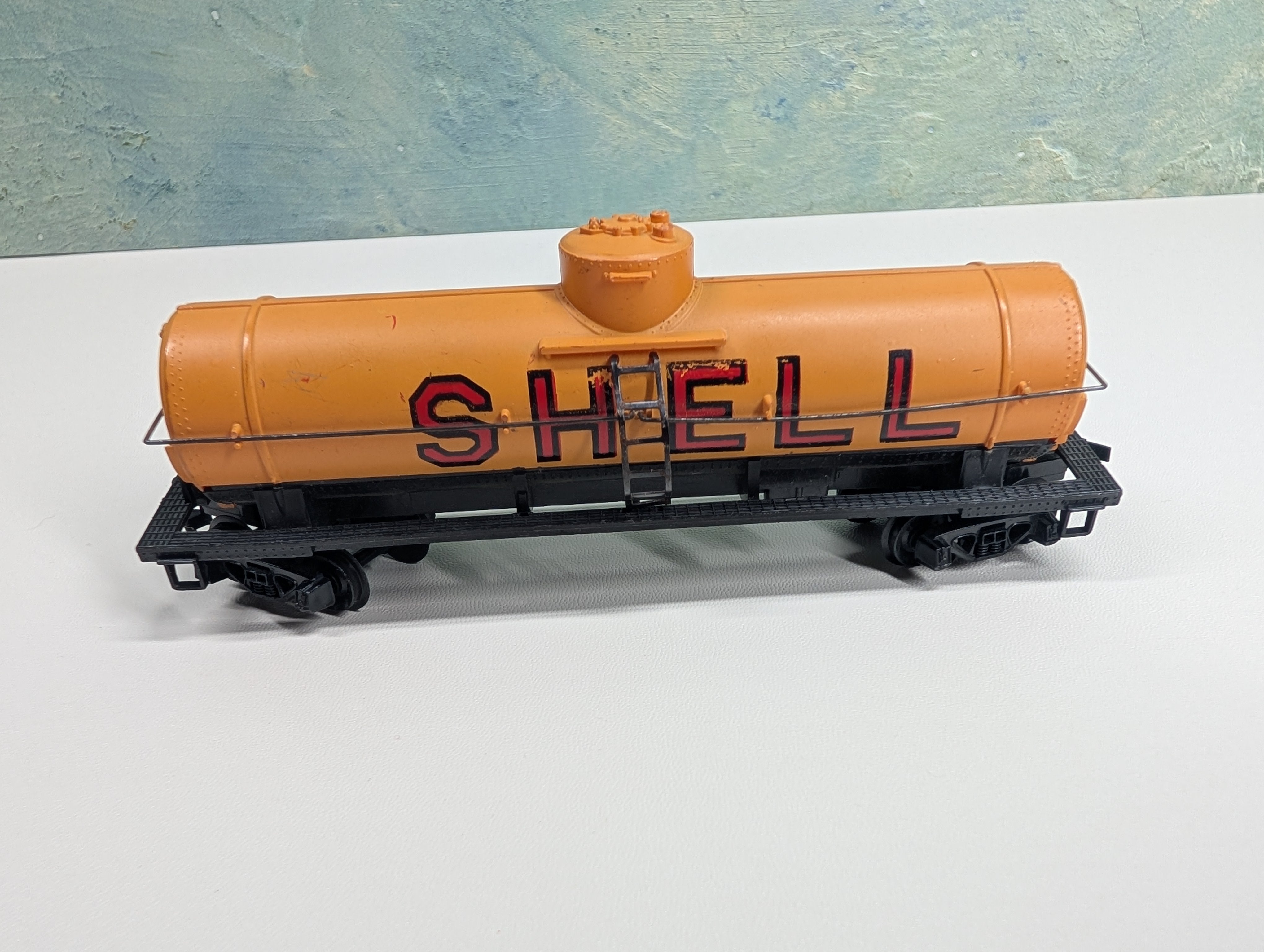 USED Tyco HO Scale Single Dome Tank Car Shell