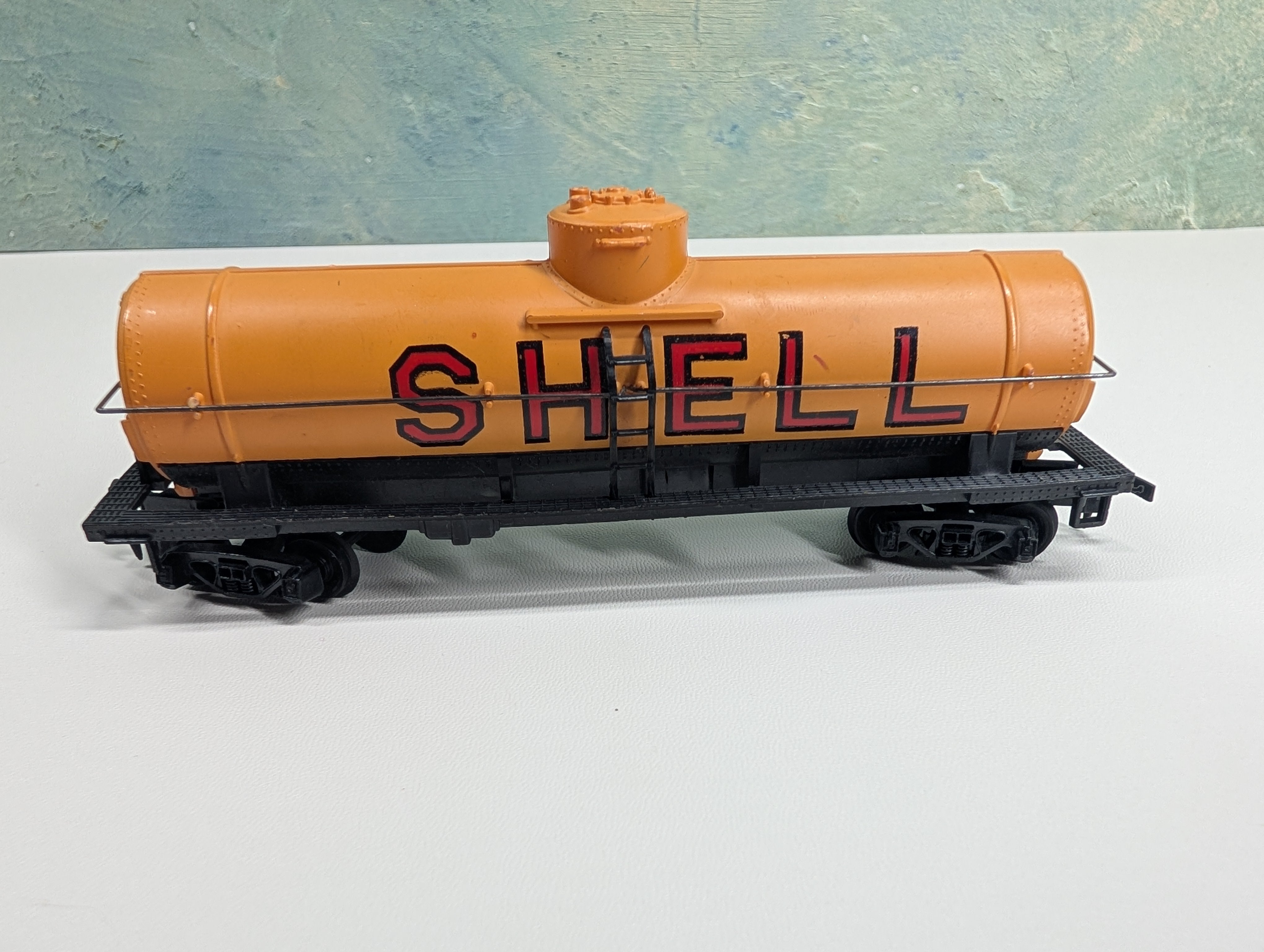 USED Tyco HO Scale Single Dome Tank Car Shell