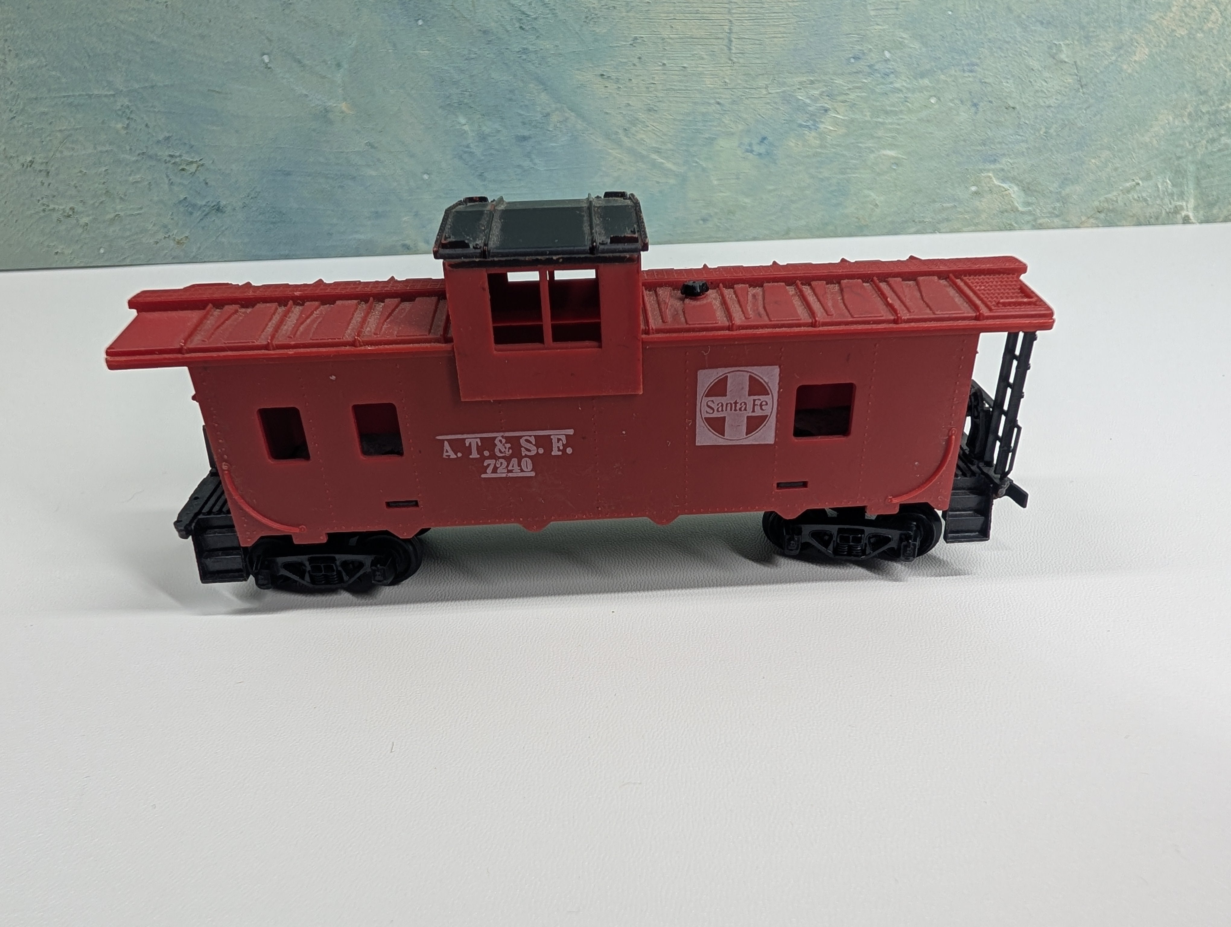 USED Tyco HO Scale Caboose Santa Fe ATSF #7240