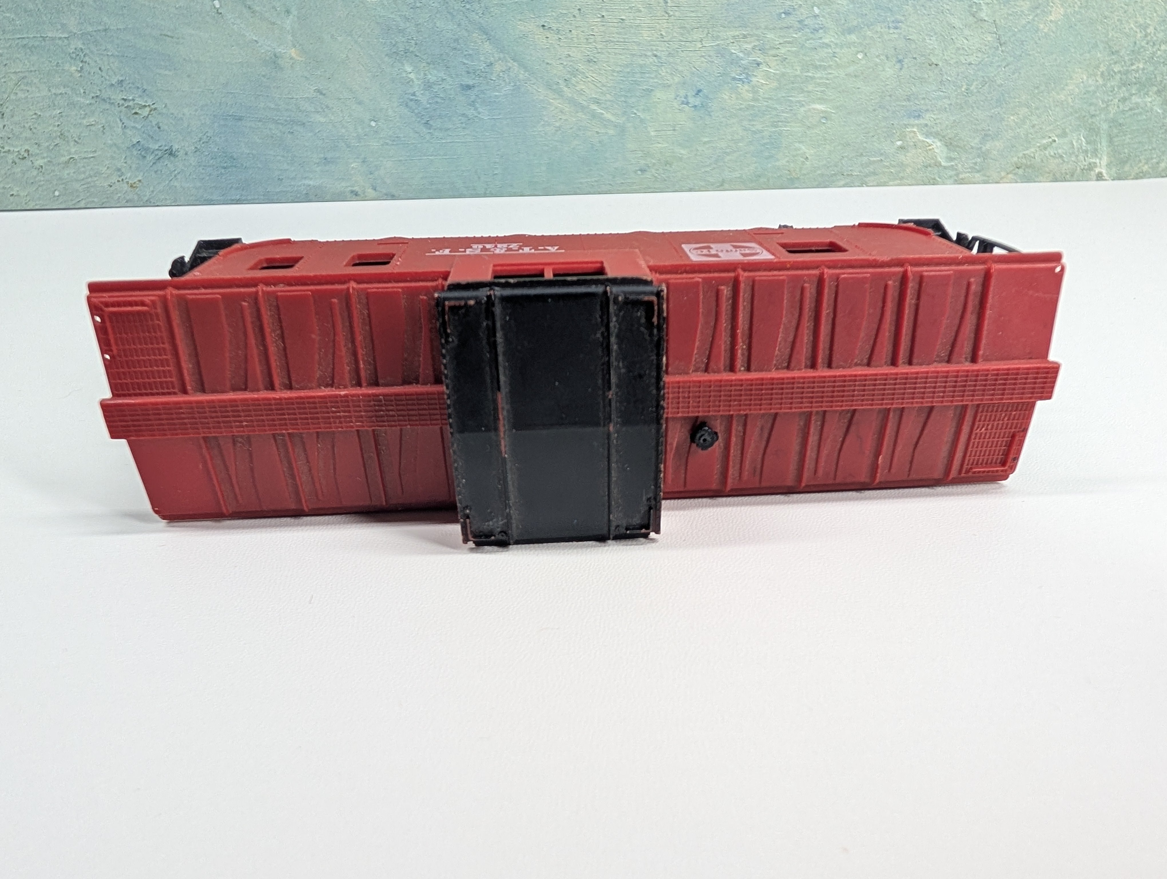 USED Tyco HO Scale Caboose Santa Fe ATSF #7240