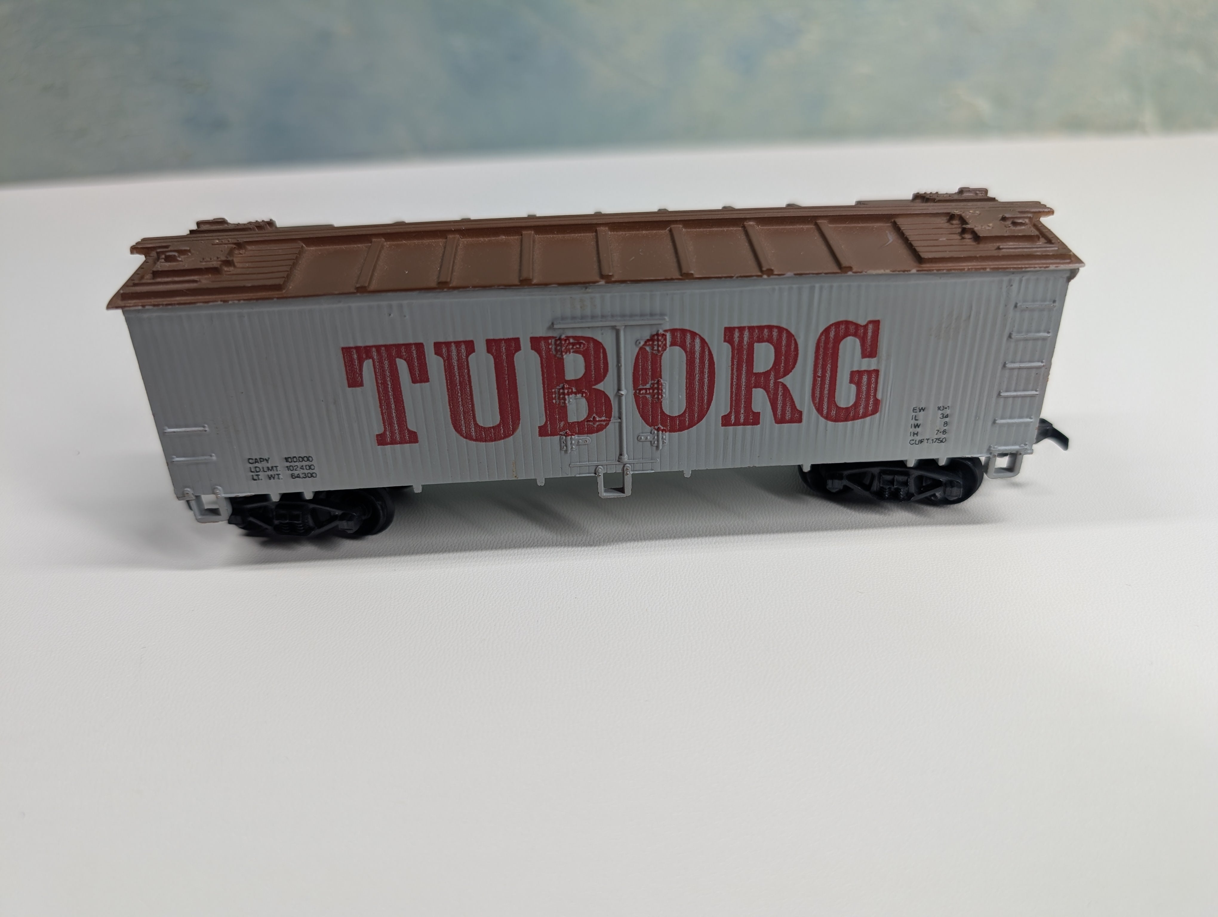 USED Life-Like HO Scale 38' Wooden Reefer Box Car Tuborg